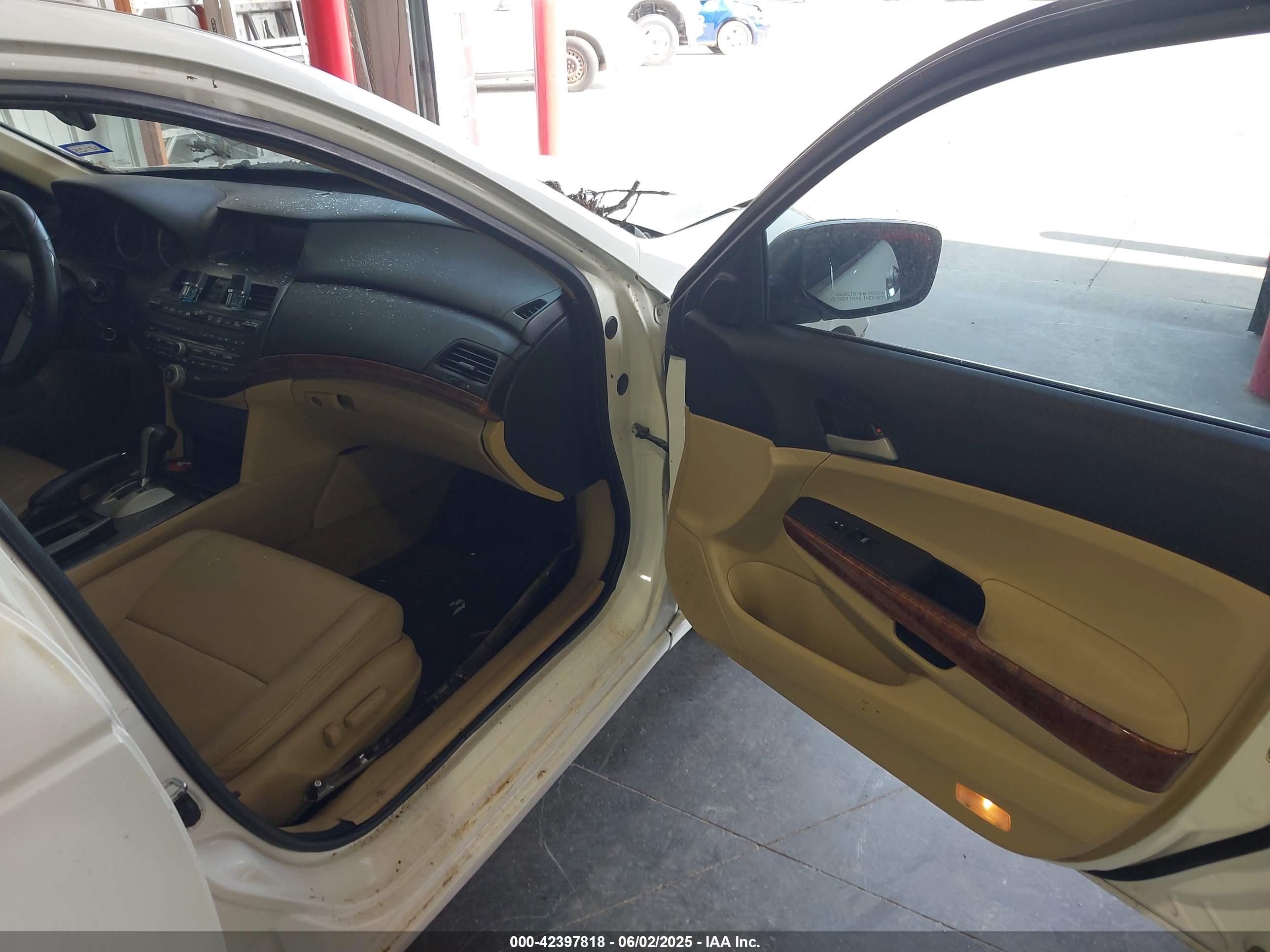 HONDA ACCORD image 5