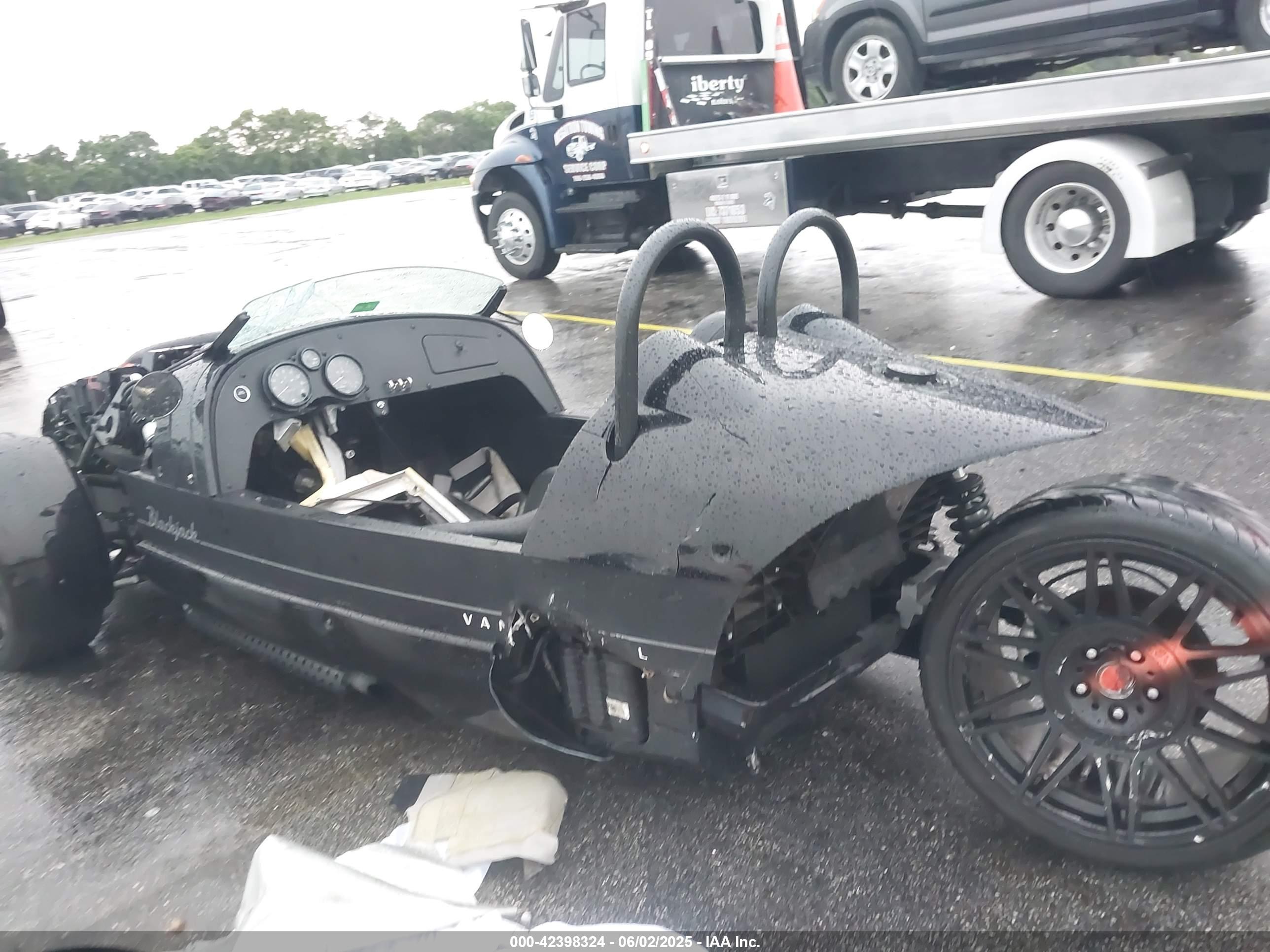 VANDERHALL VENICE image 3
