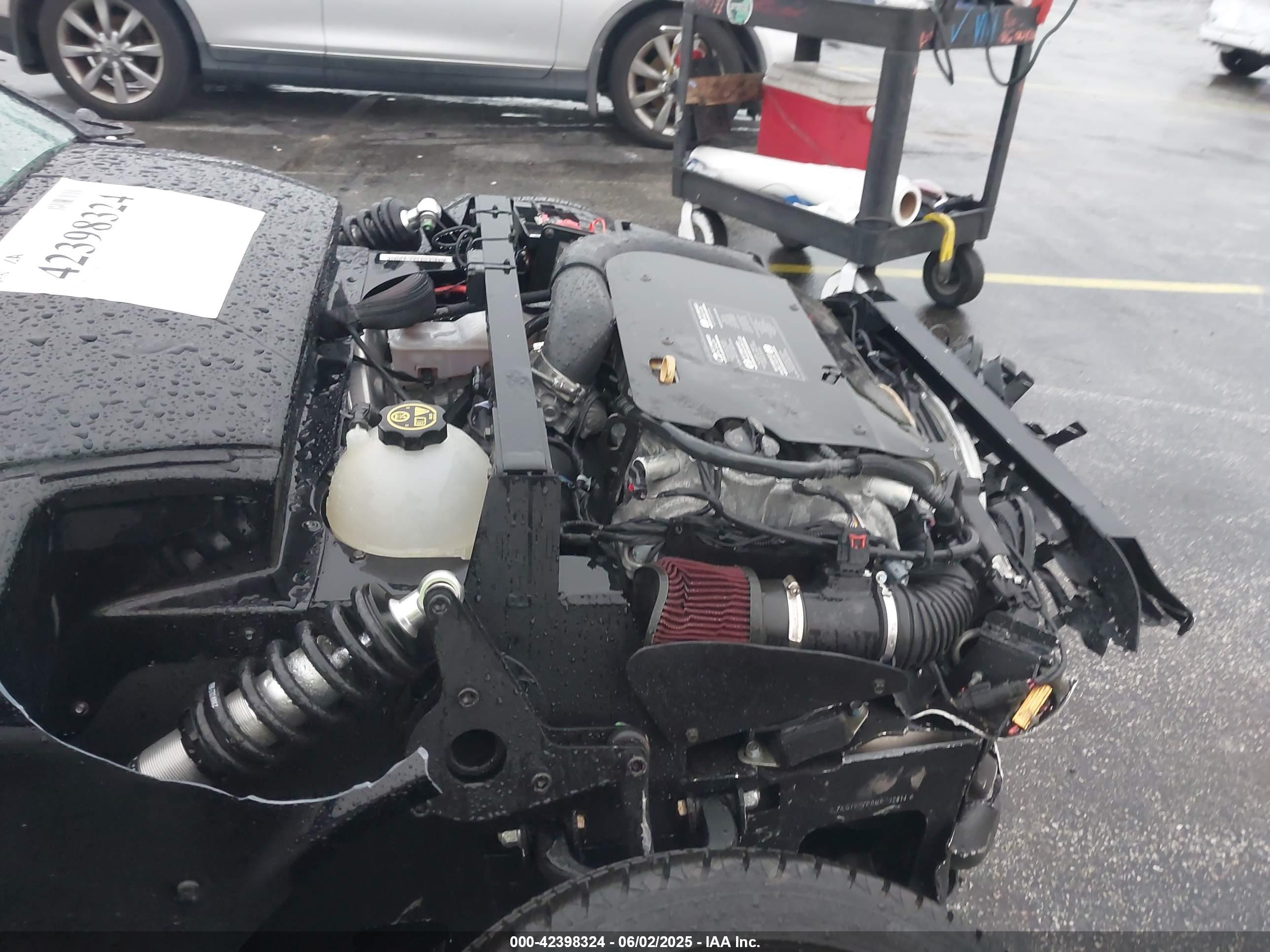 VANDERHALL VENICE image 8