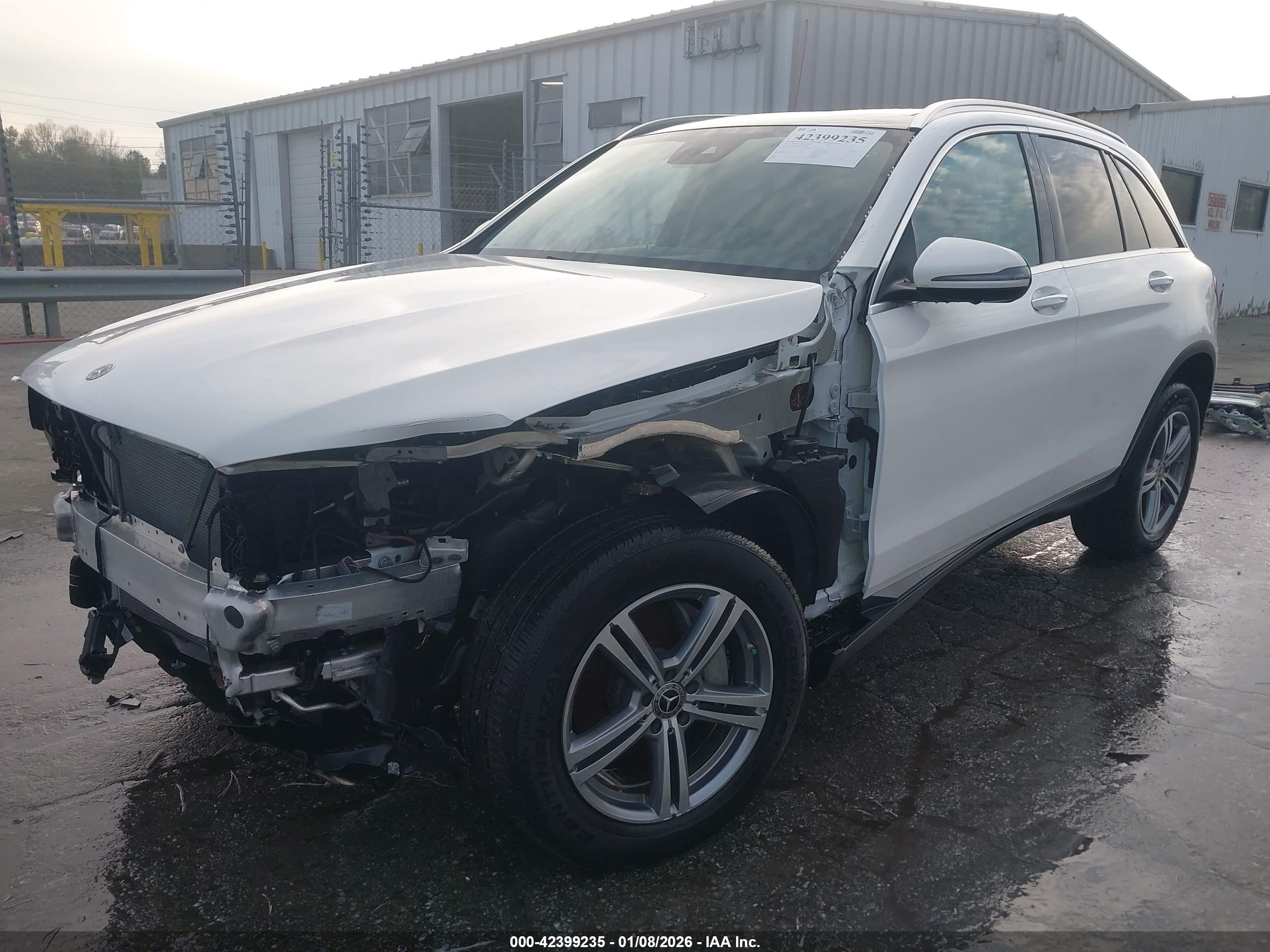 MERCEDES-BENZ GLC image 6