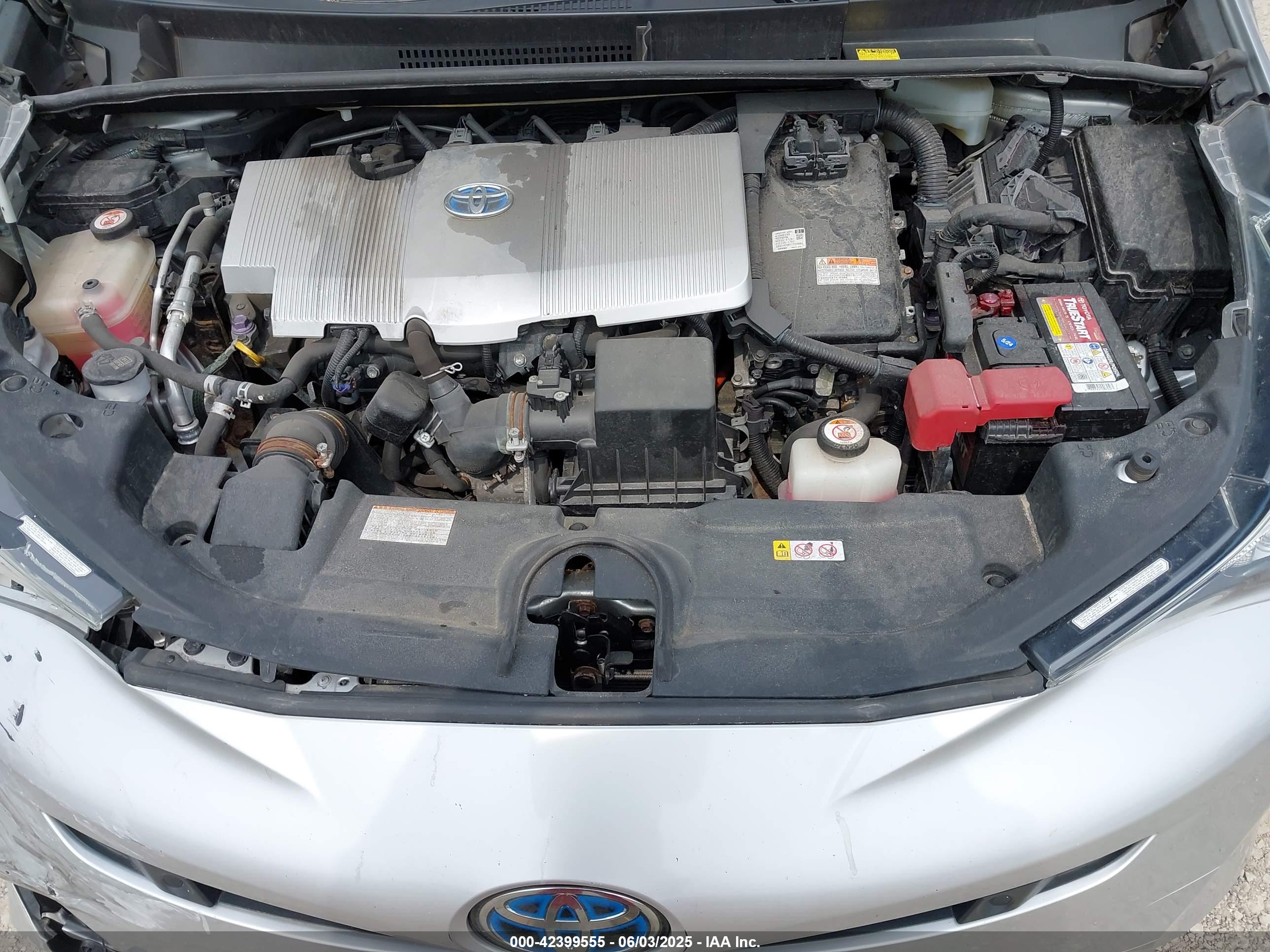 TOYOTA PRIUS image 10