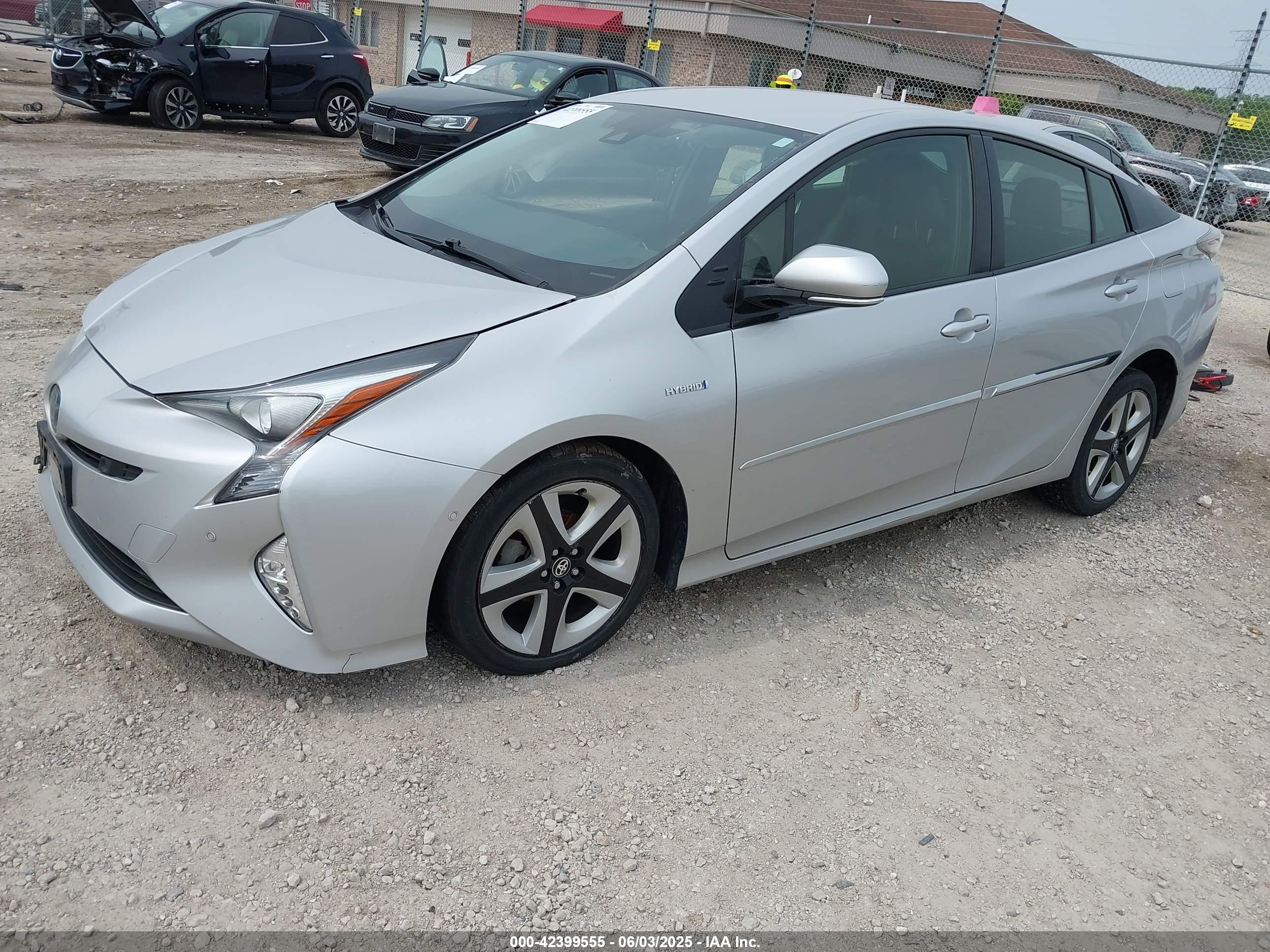 TOYOTA PRIUS image 2