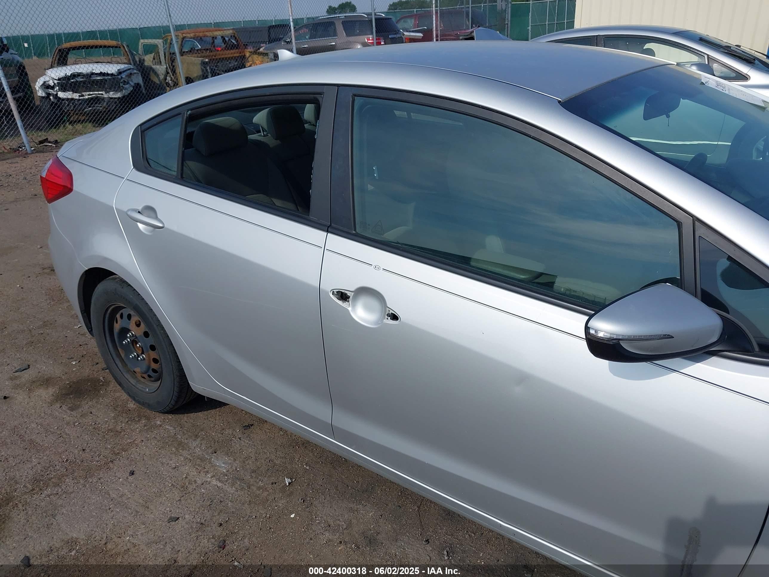 KIA FORTE image 6