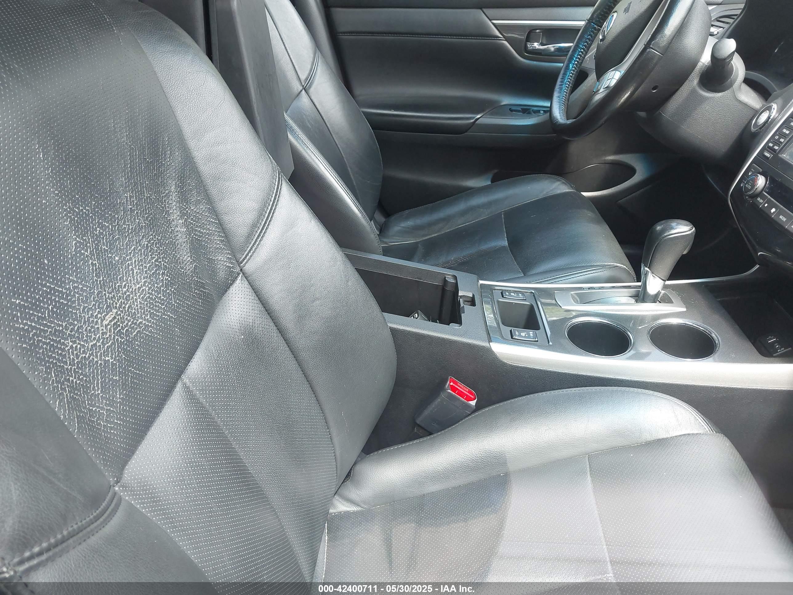 NISSAN ALTIMA image 5