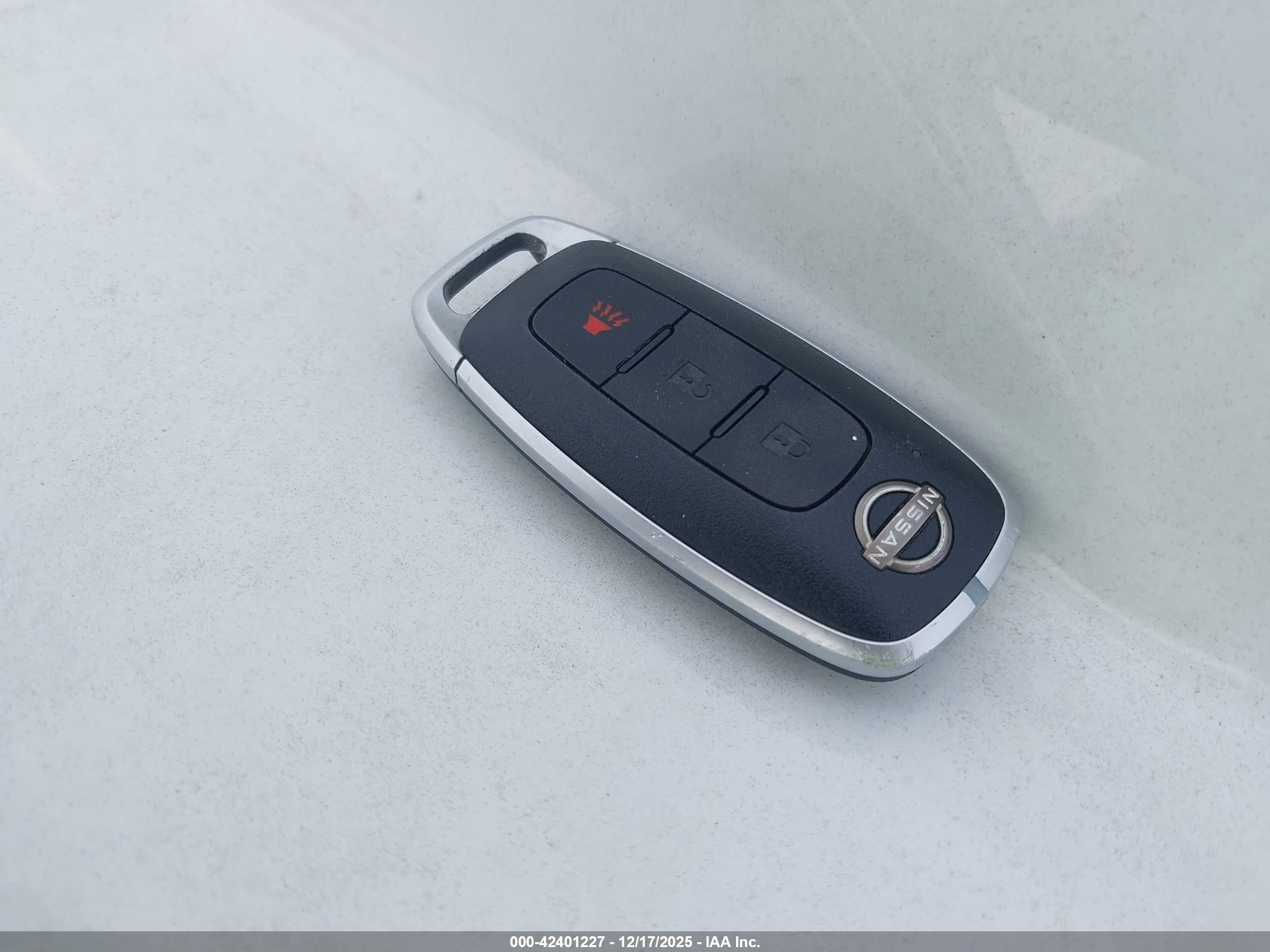 NISSAN KICKS image 11