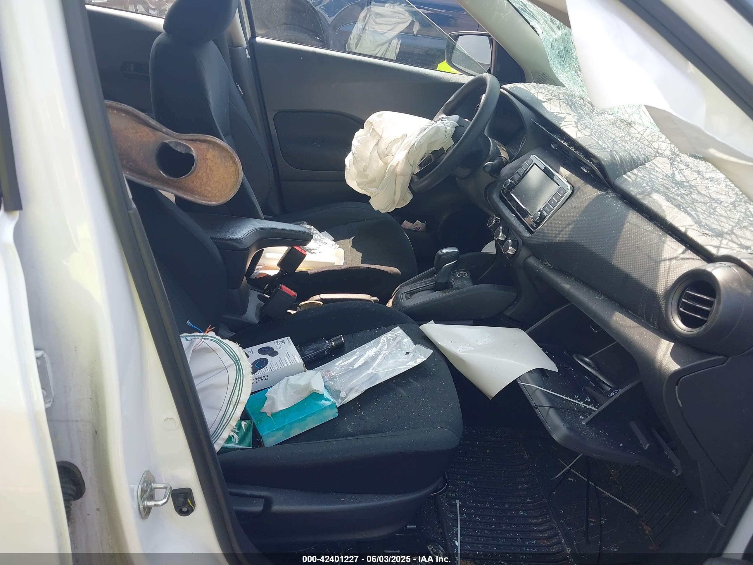 NISSAN KICKS image 5