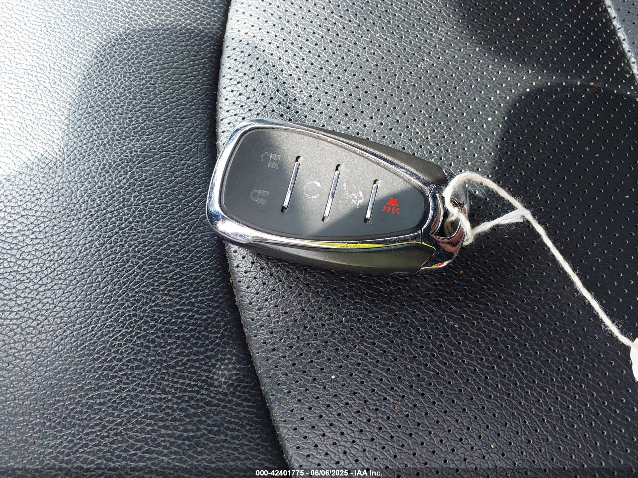 CHEVROLET EQUINOX image 11