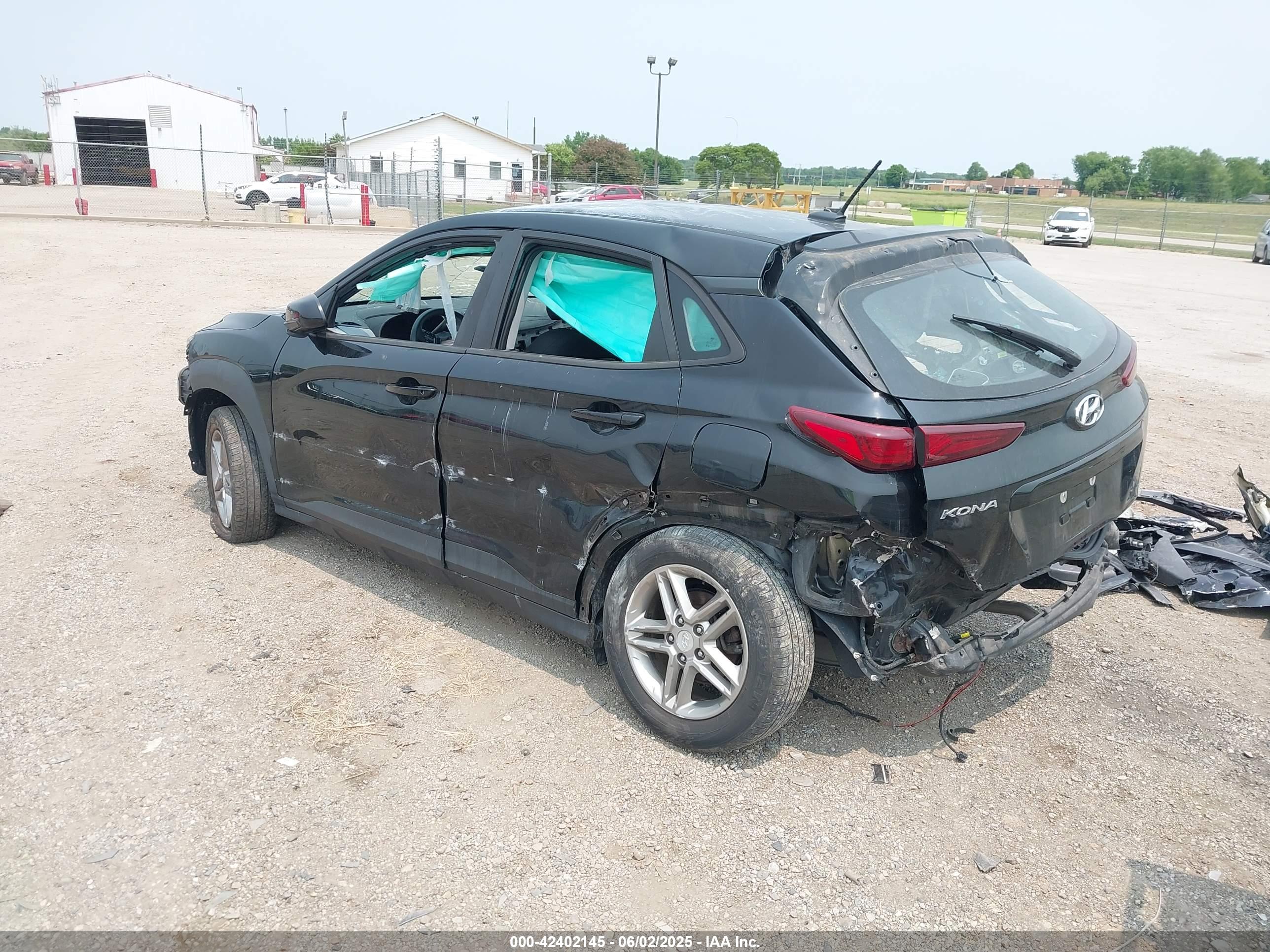 HYUNDAI KONA image 3