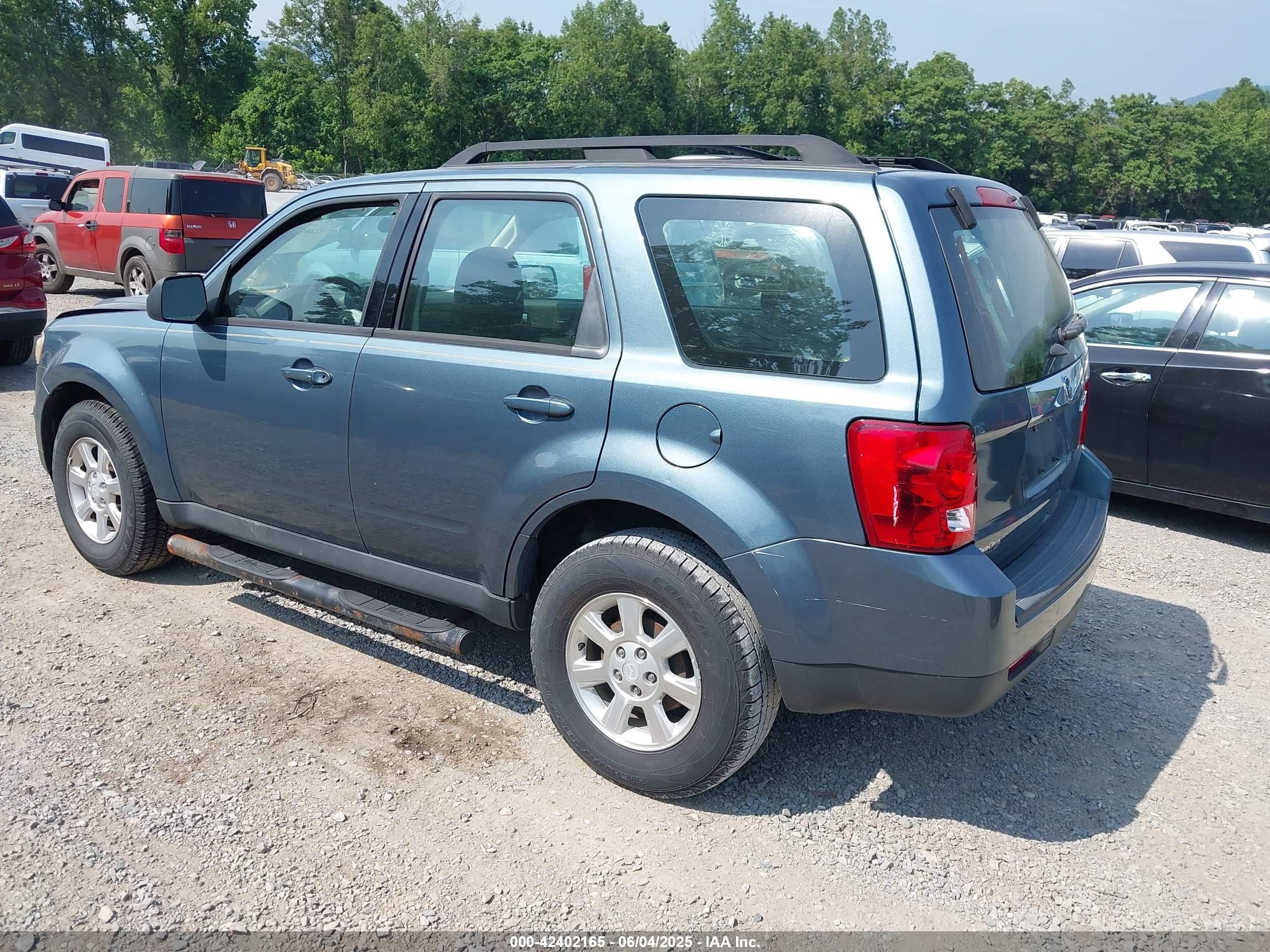 MAZDA TRIBUTE image 3