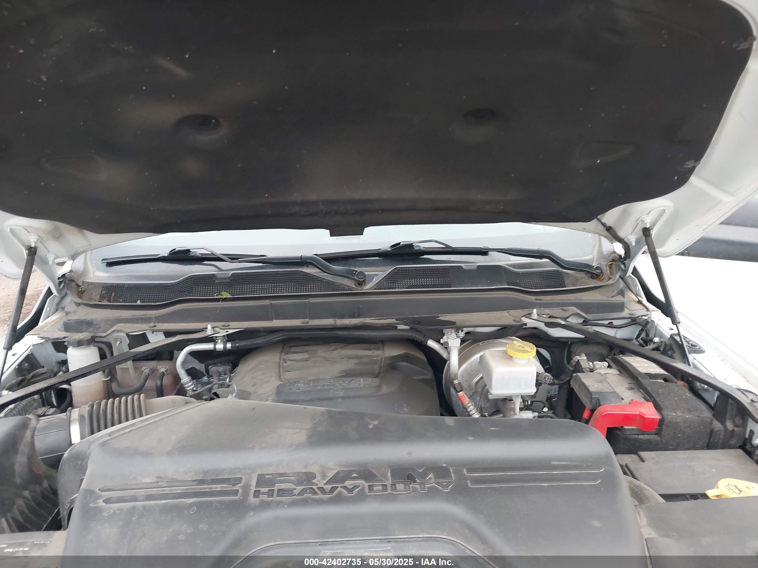 RAM 2500 image 10