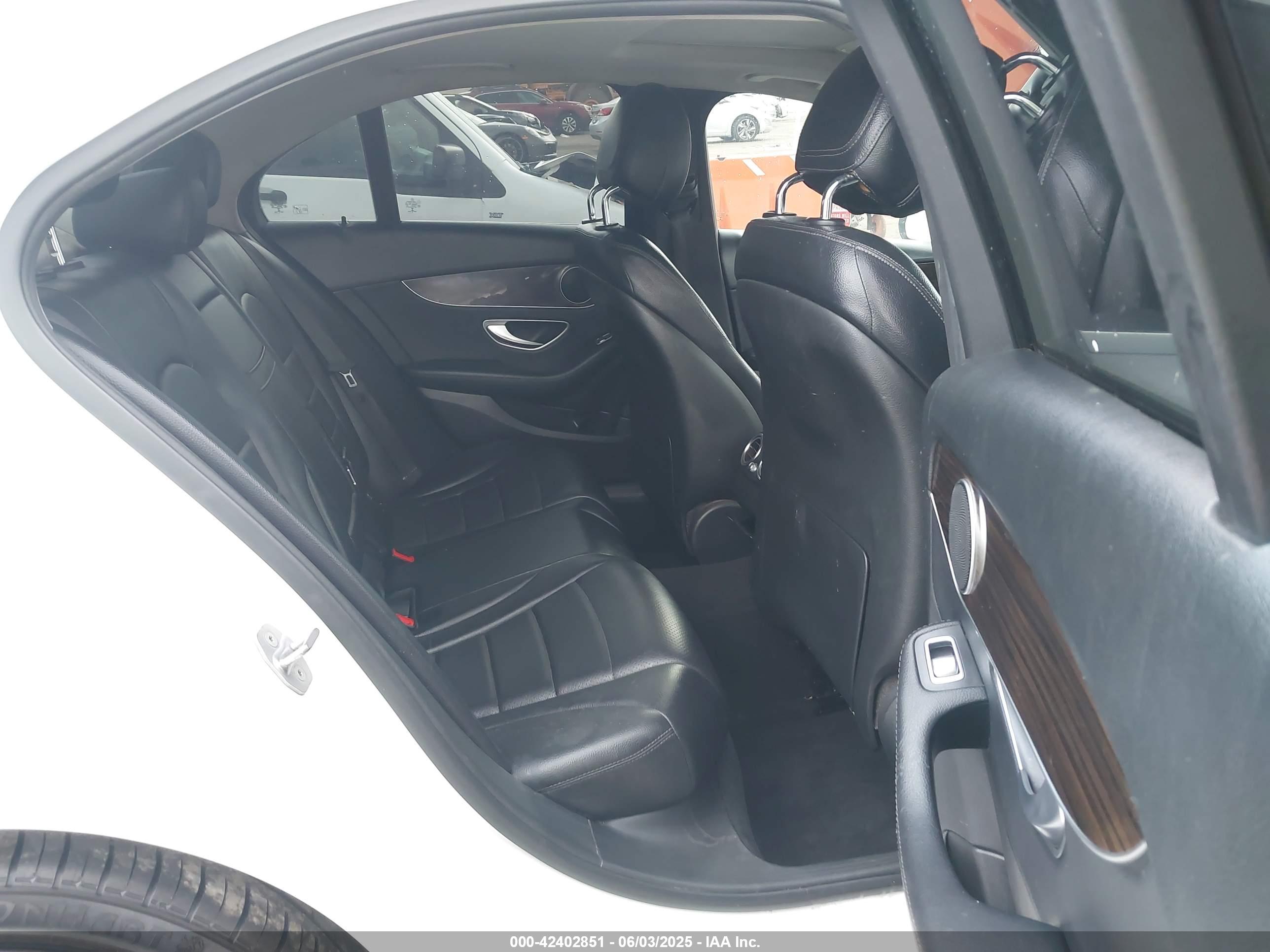 MERCEDES-BENZ C image 8