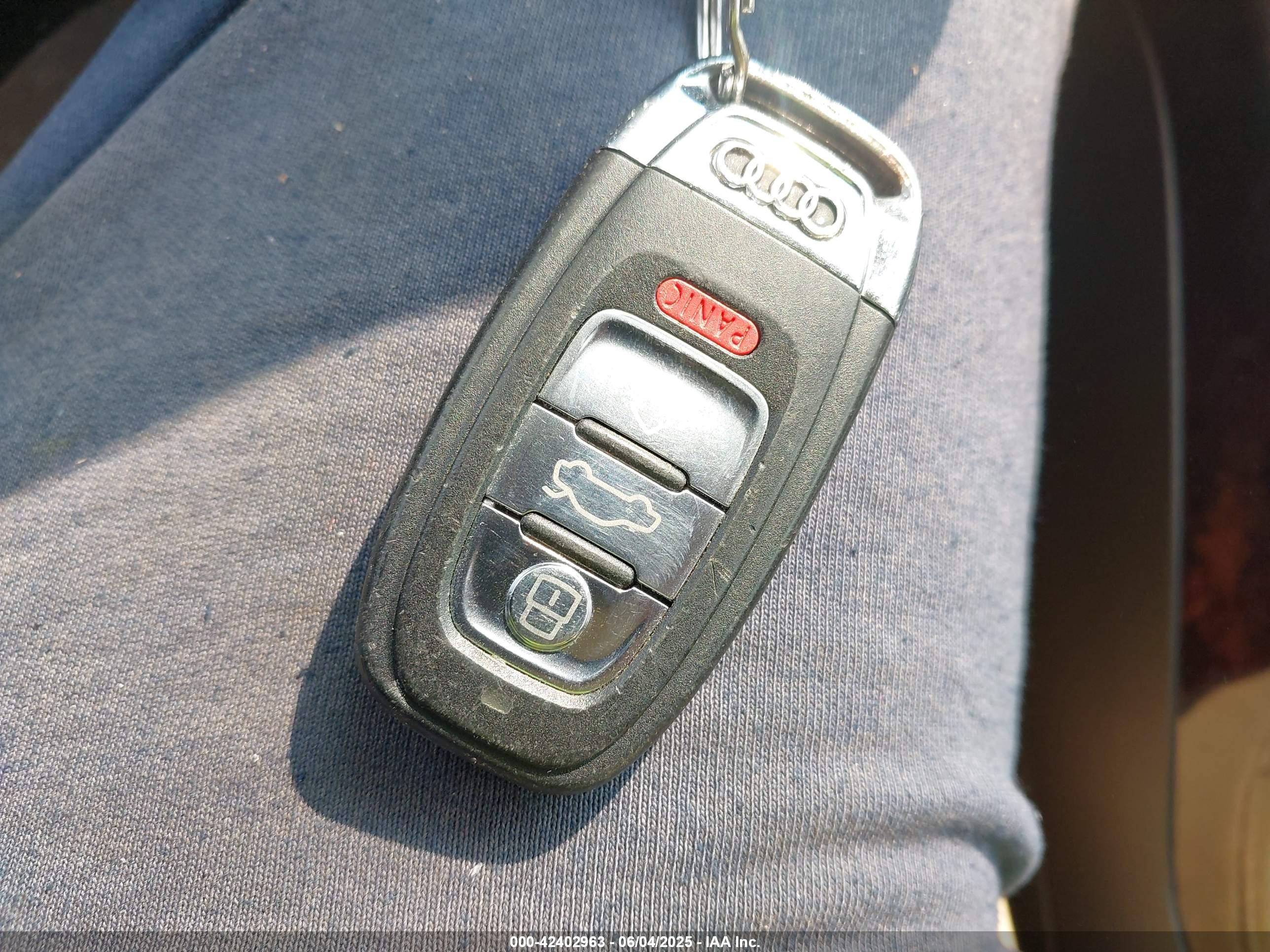 AUDI A4 image 11