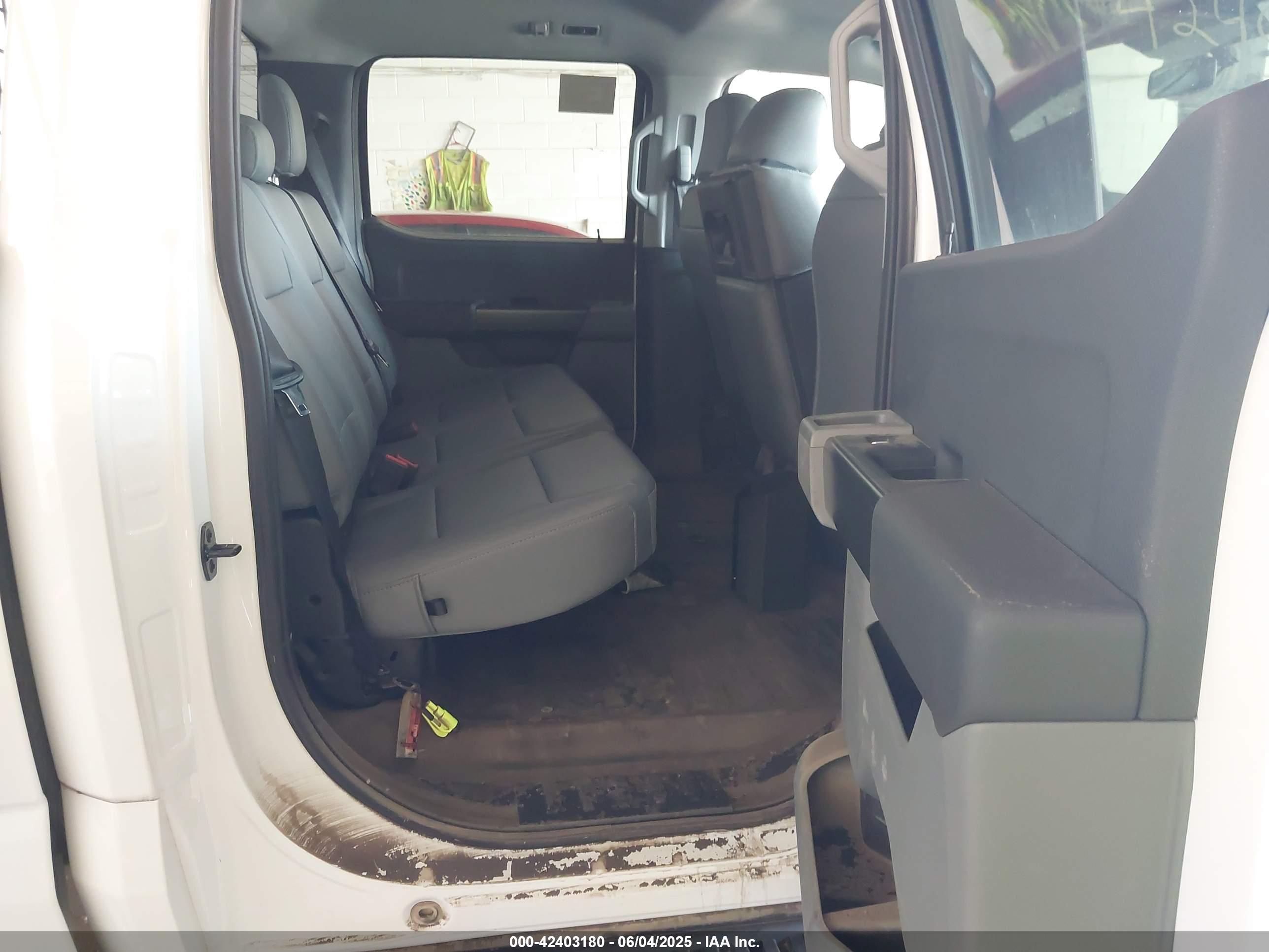 FORD F-150 image 8
