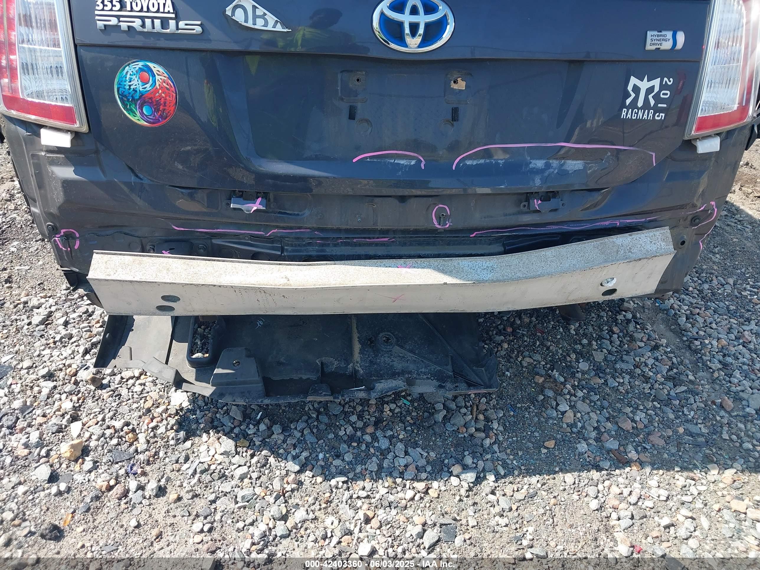 TOYOTA PRIUS image 6