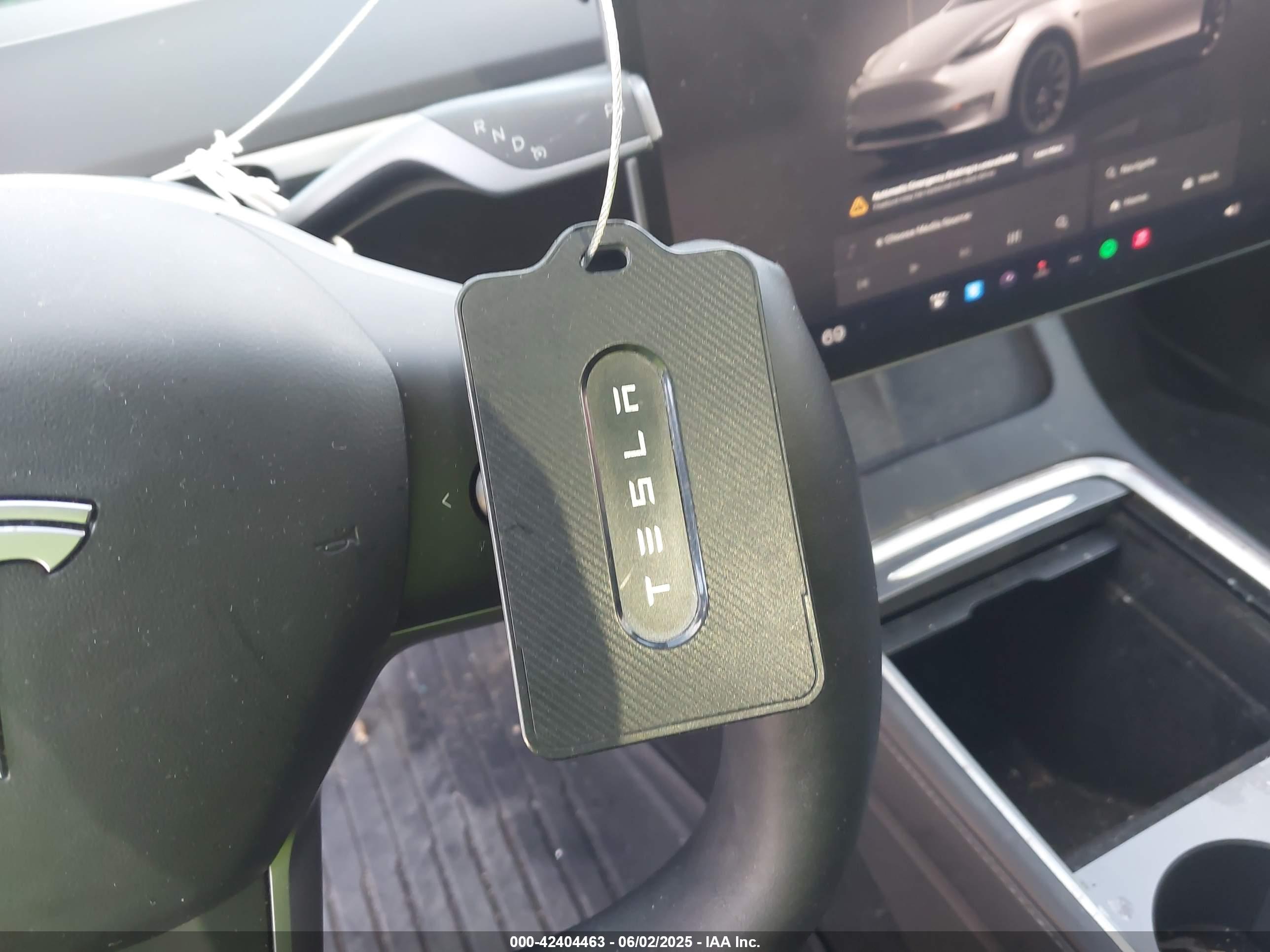 TESLA MODEL image 11