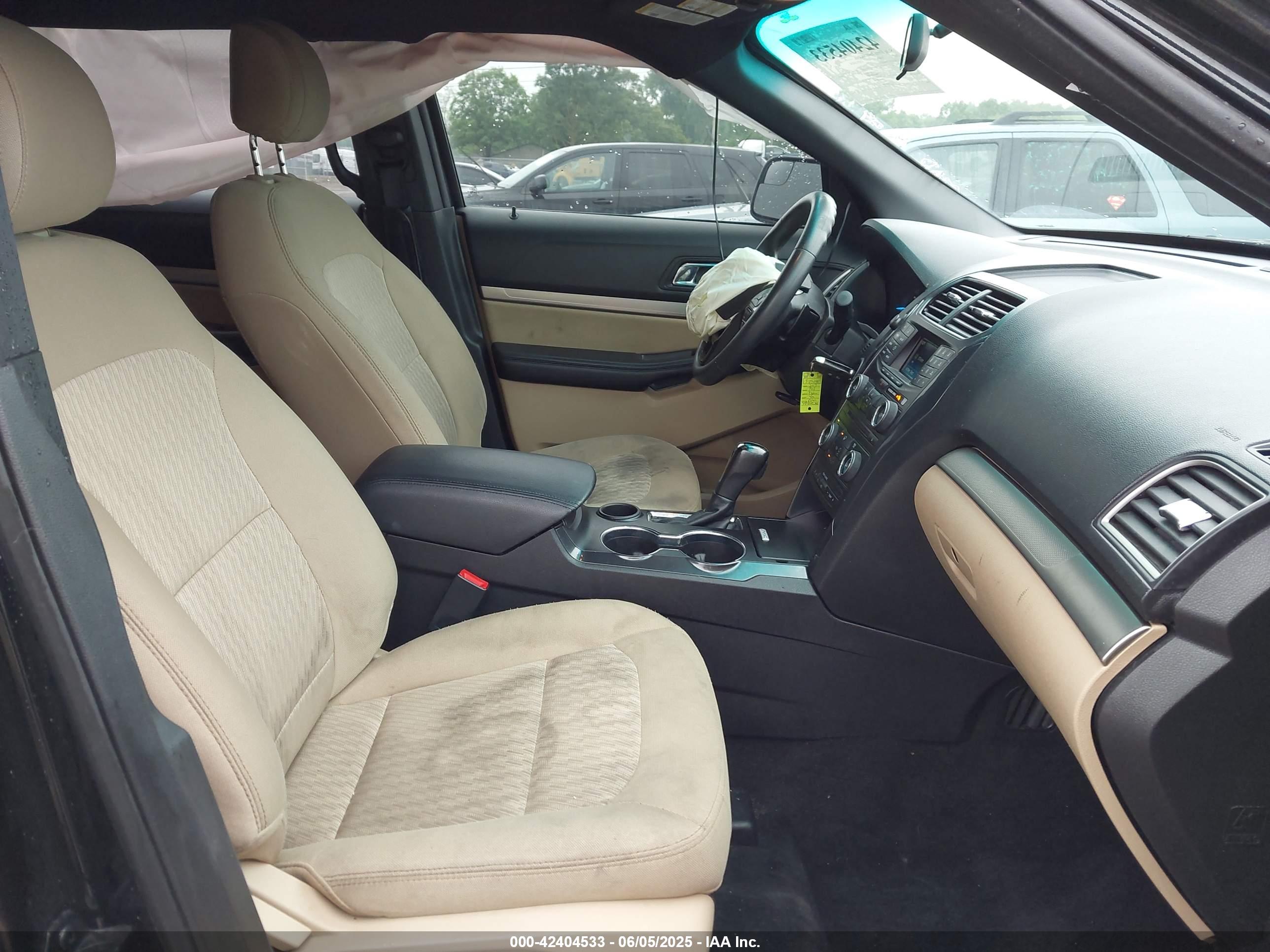 FORD EXPLORER image 5