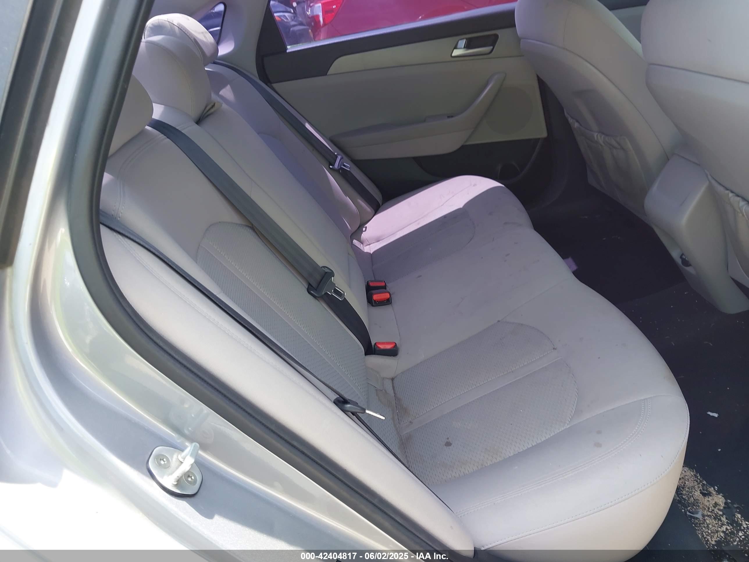 HYUNDAI SONATA image 8