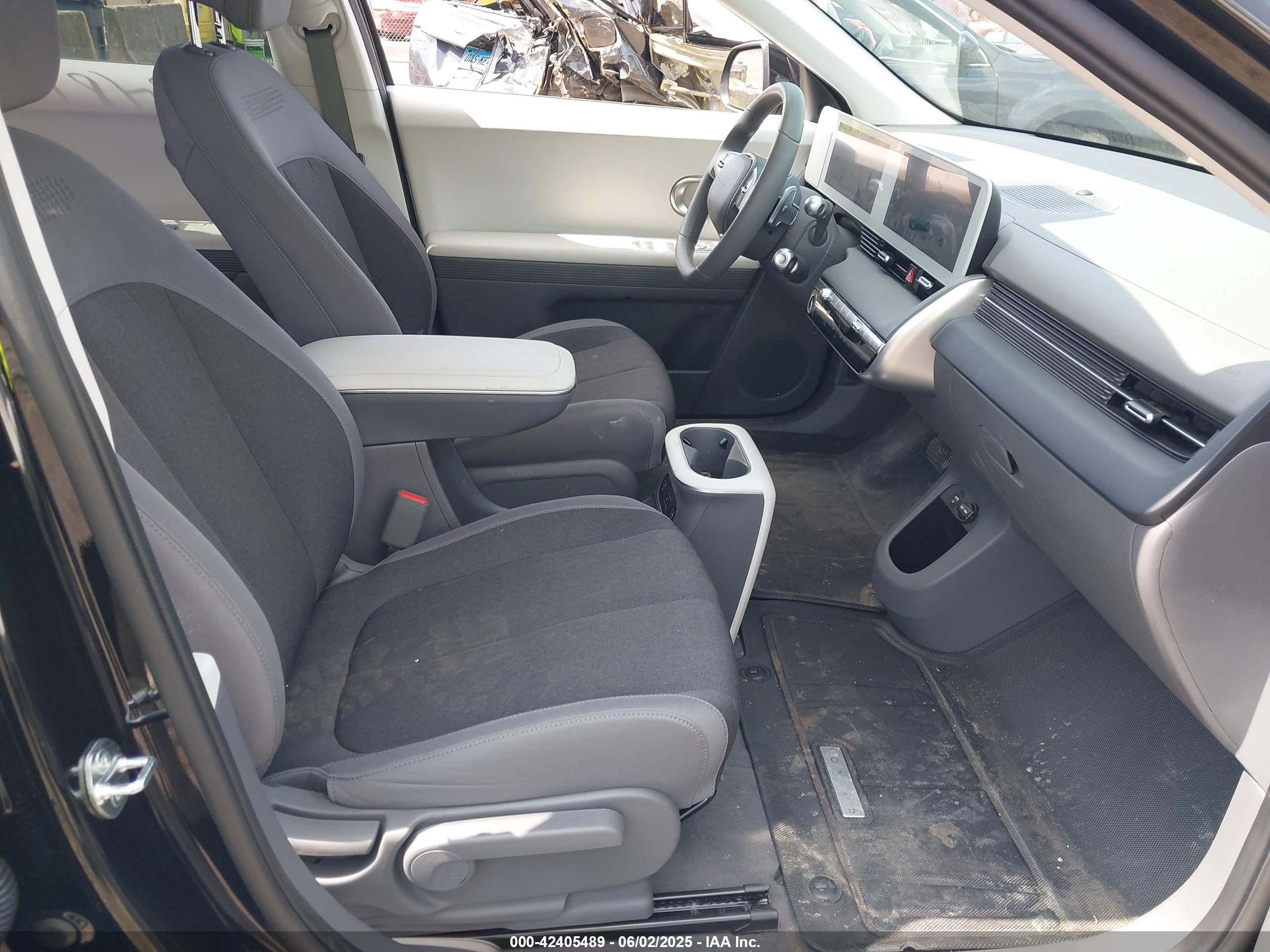 HYUNDAI IONIQ image 5