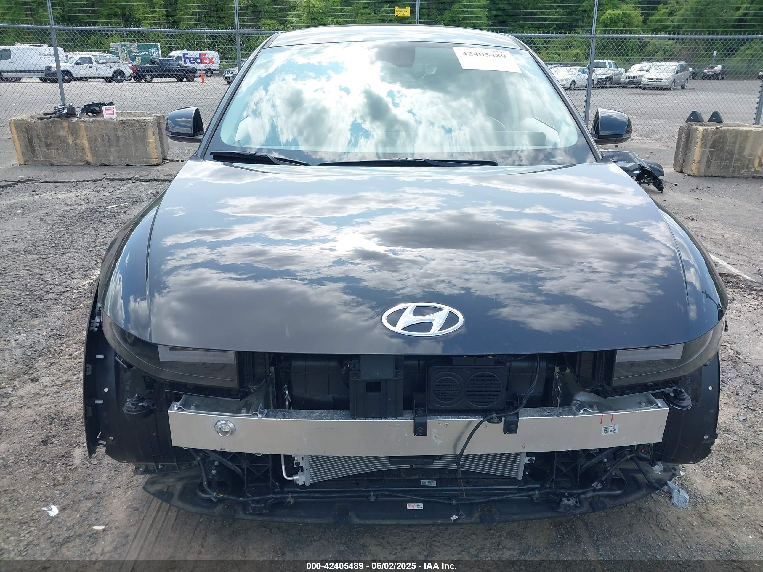 HYUNDAI IONIQ image 6