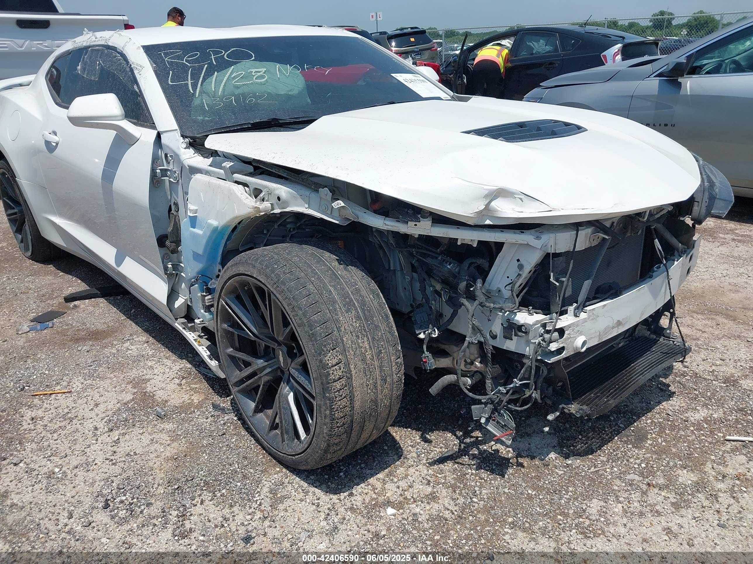 CHEVROLET CAMARO image 6
