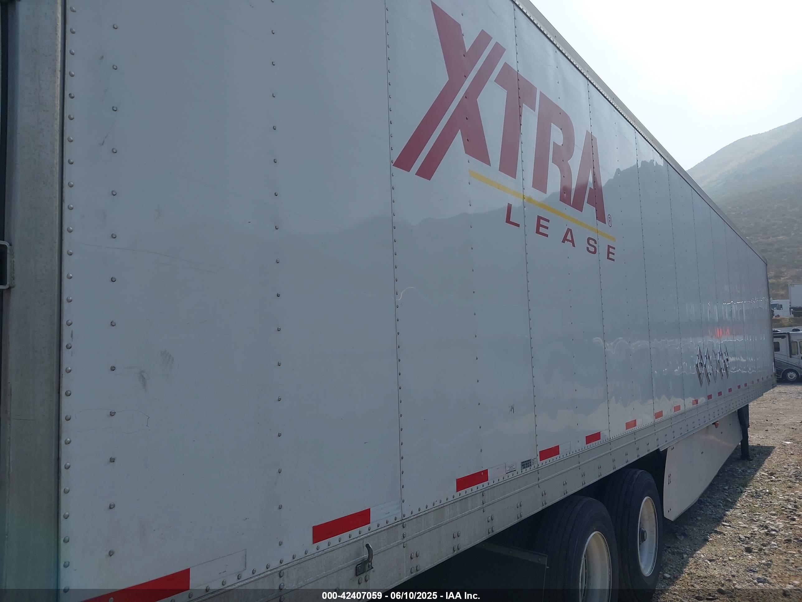 UTILITY TRAILER image 4
