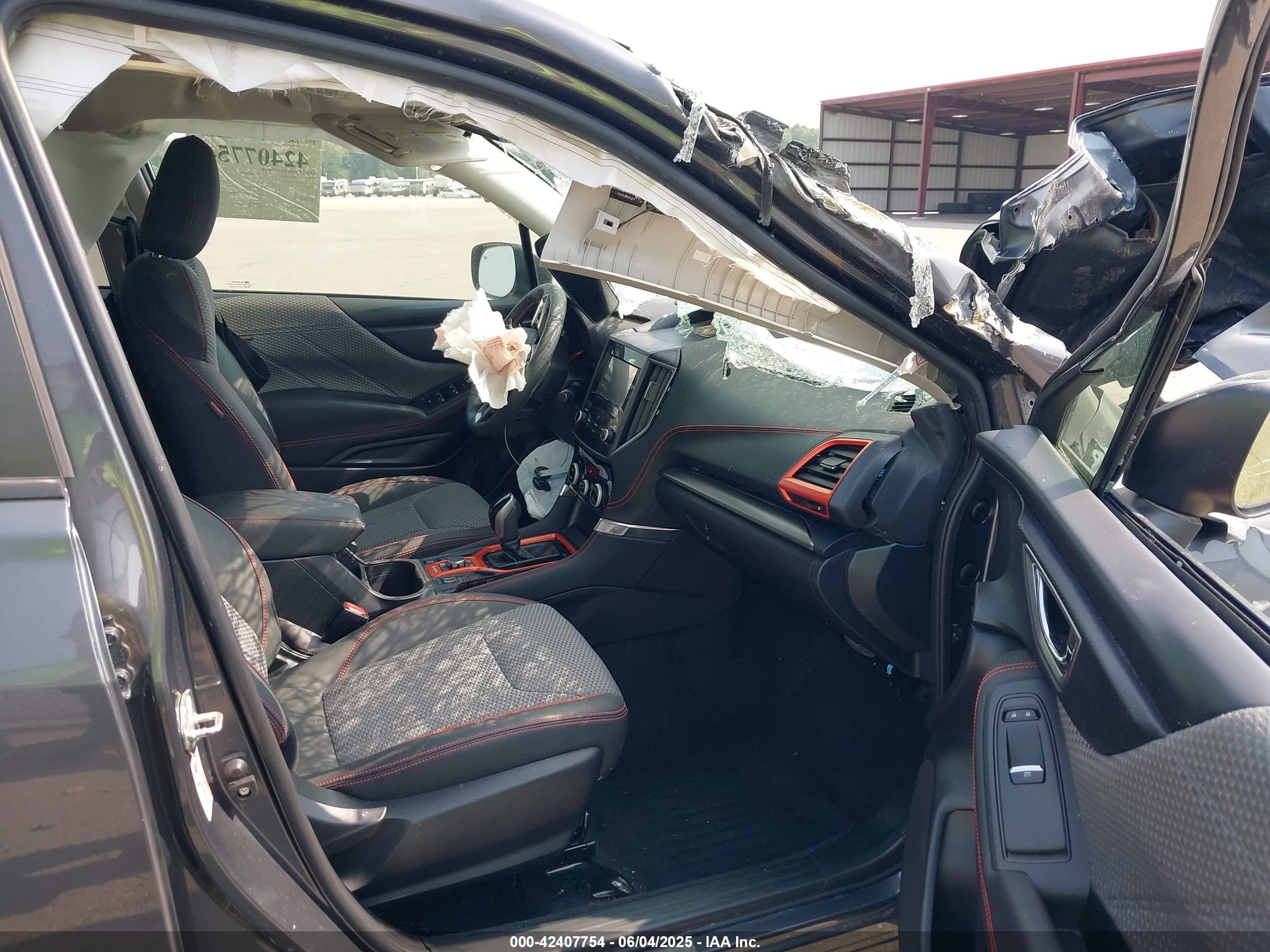 SUBARU FORESTER image 5