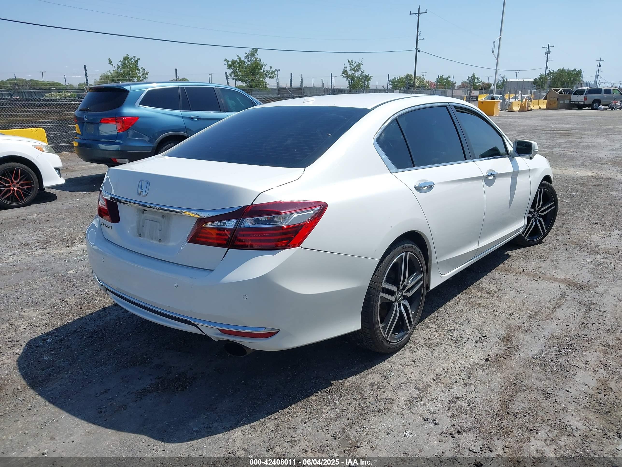 HONDA ACCORD image 4