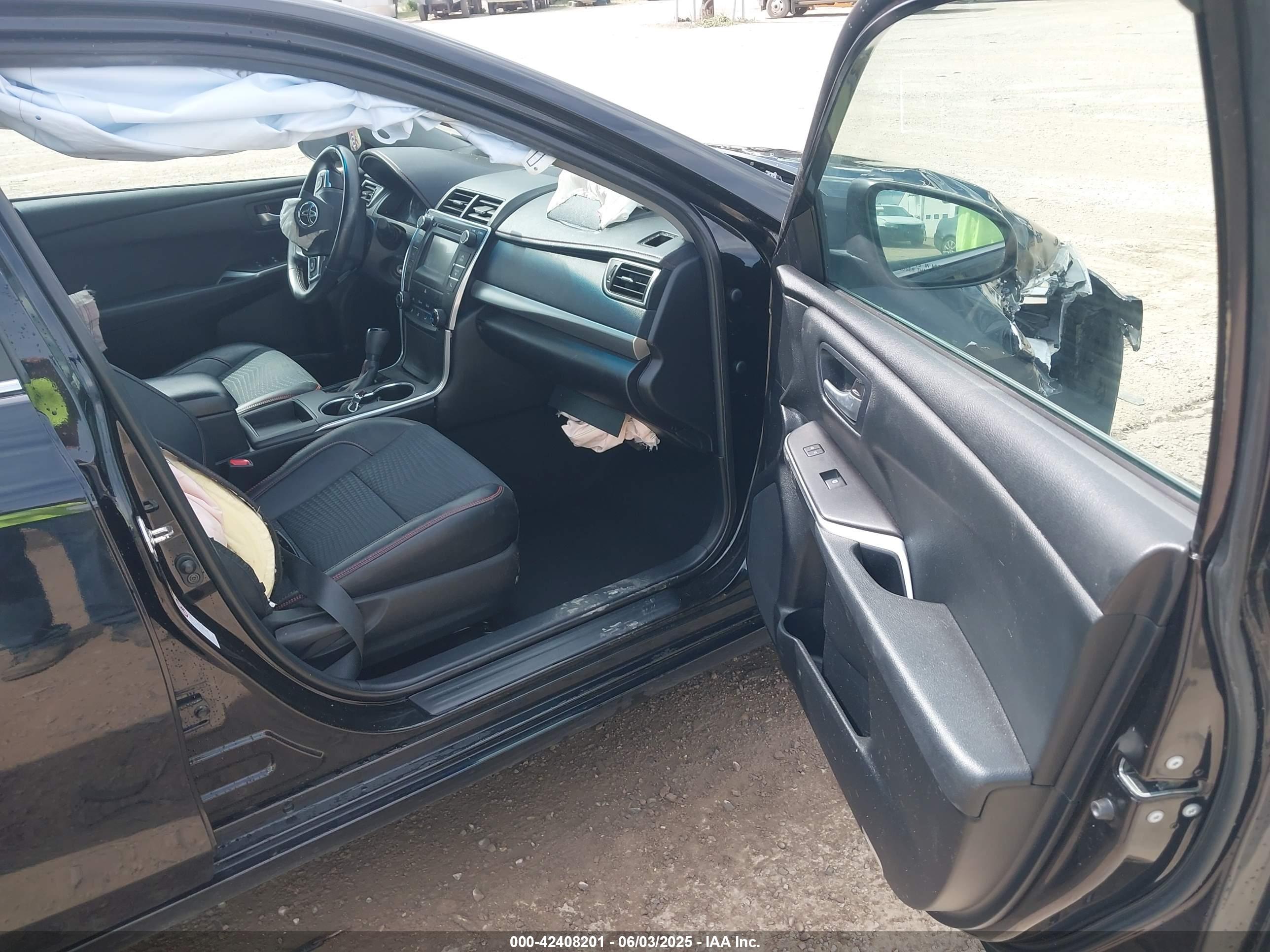 TOYOTA CAMRY image 5