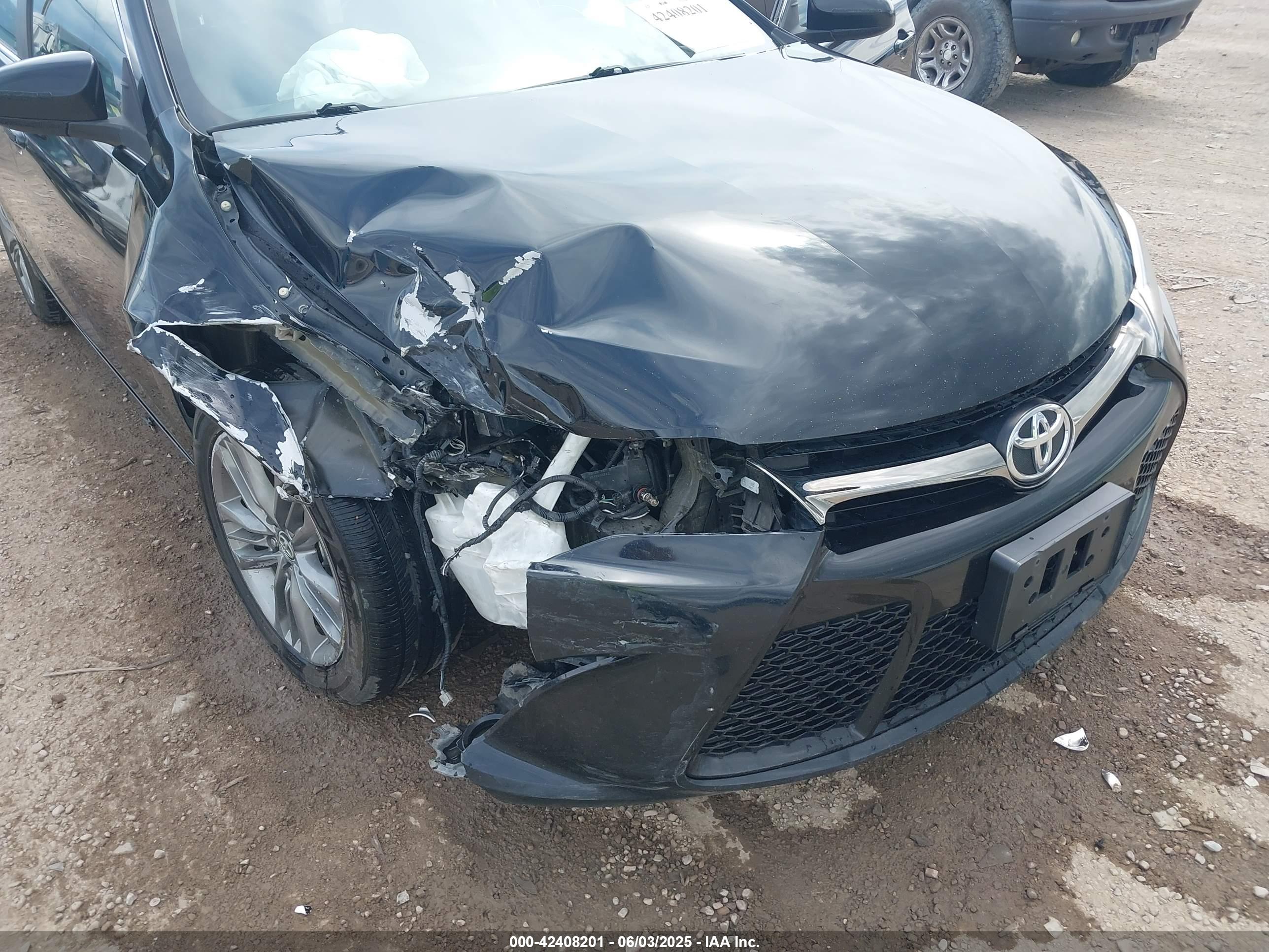 TOYOTA CAMRY image 6