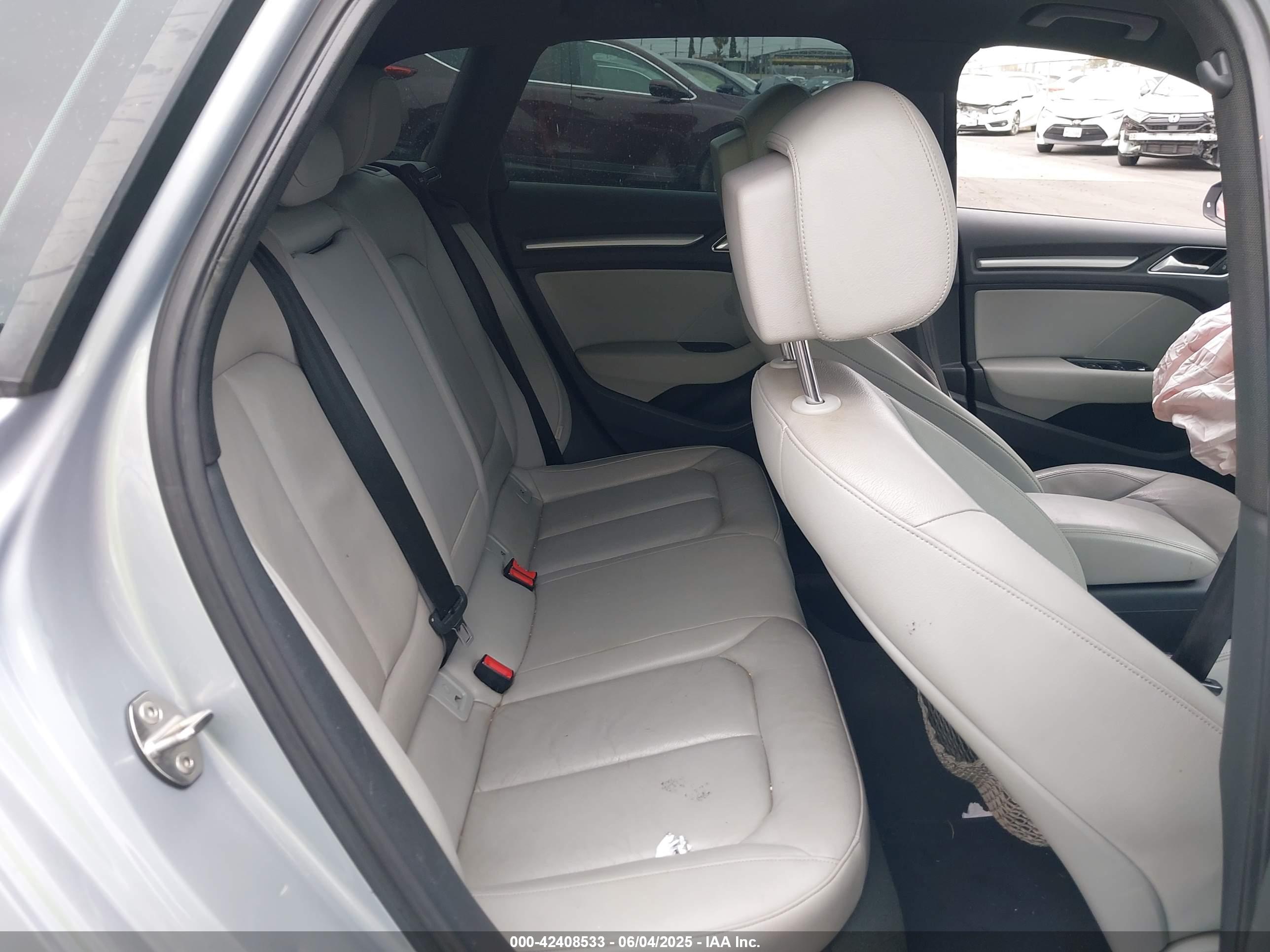 AUDI A3 image 8