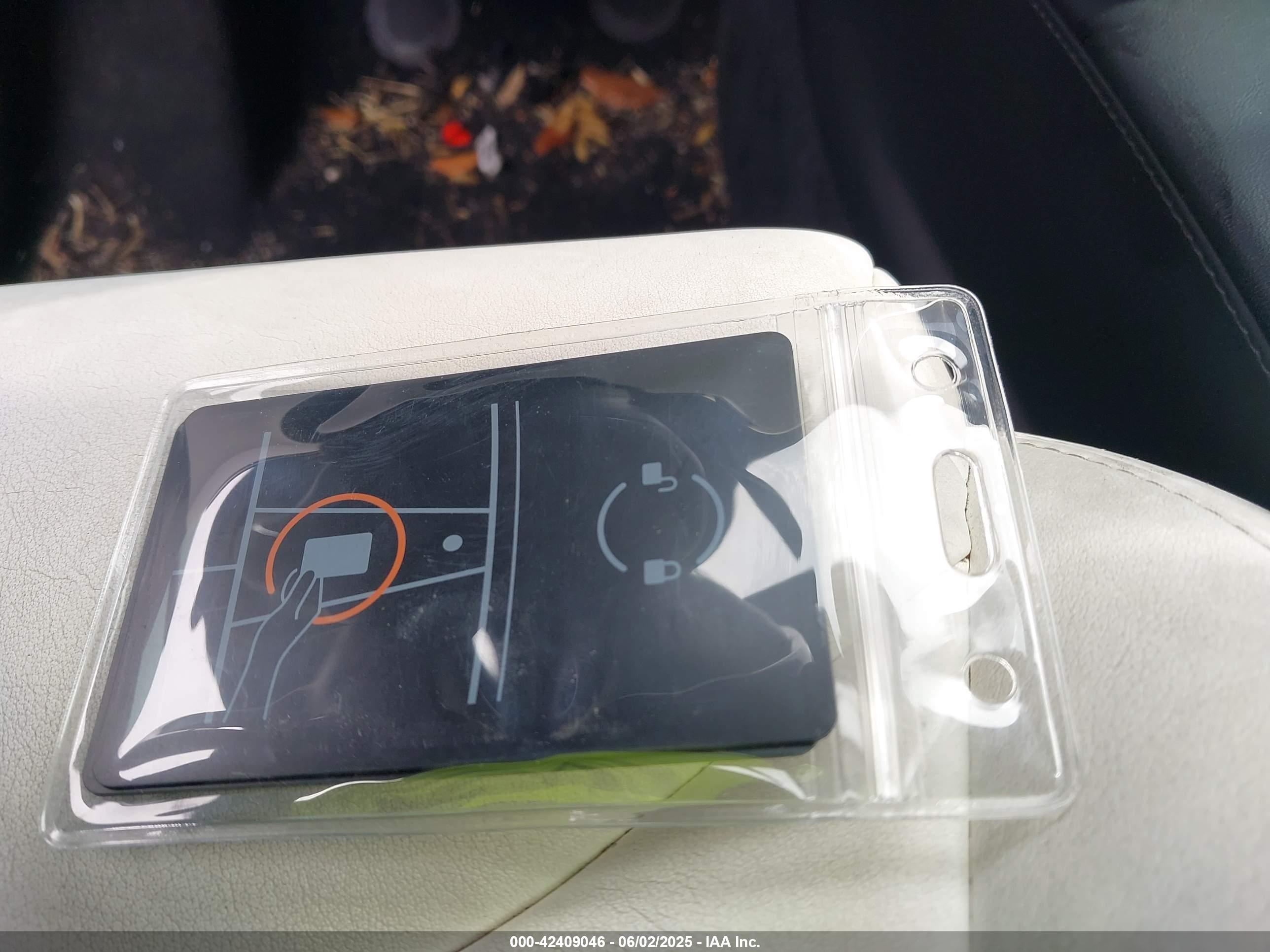 TESLA MODEL image 11