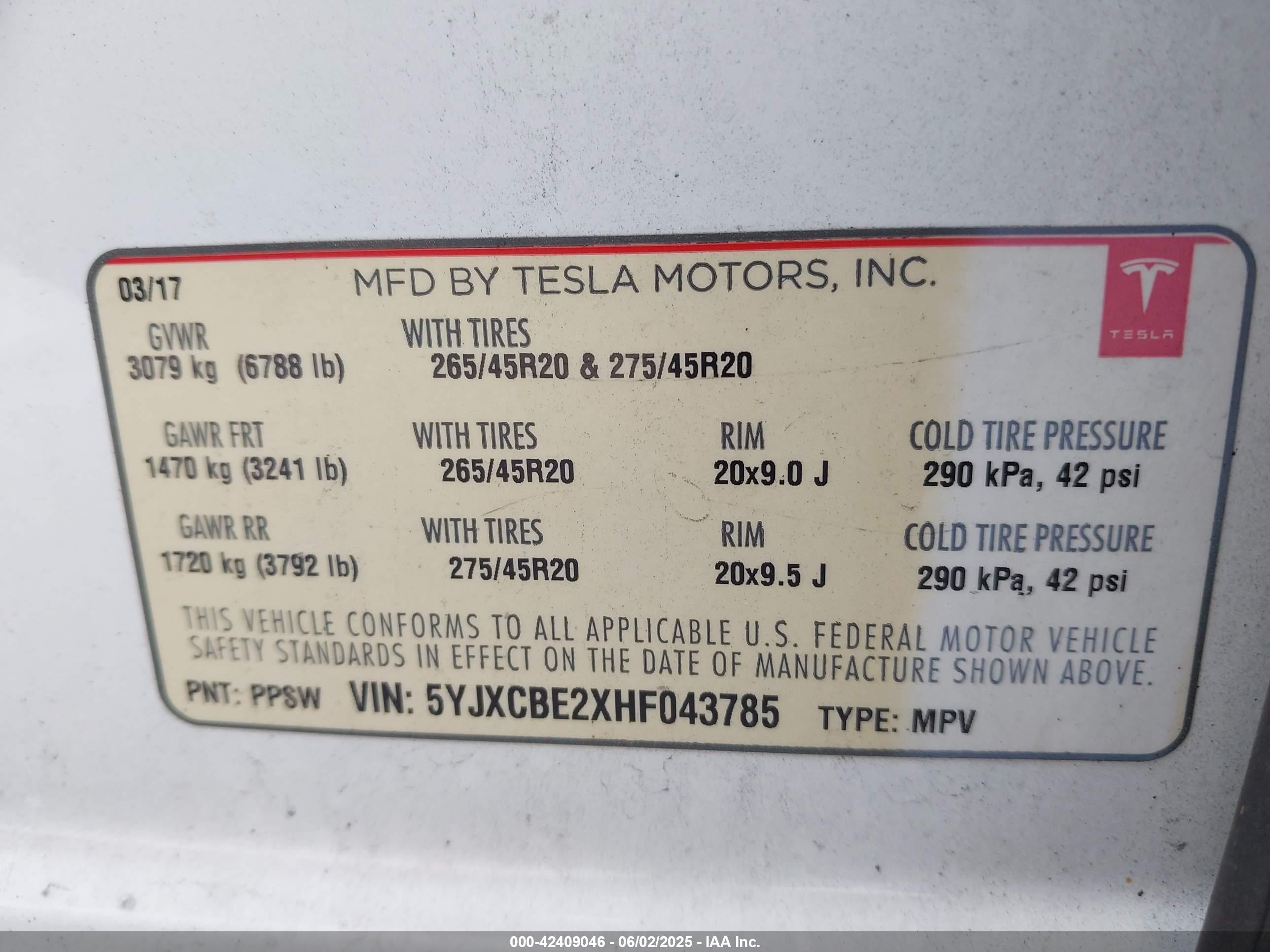 TESLA MODEL image 9