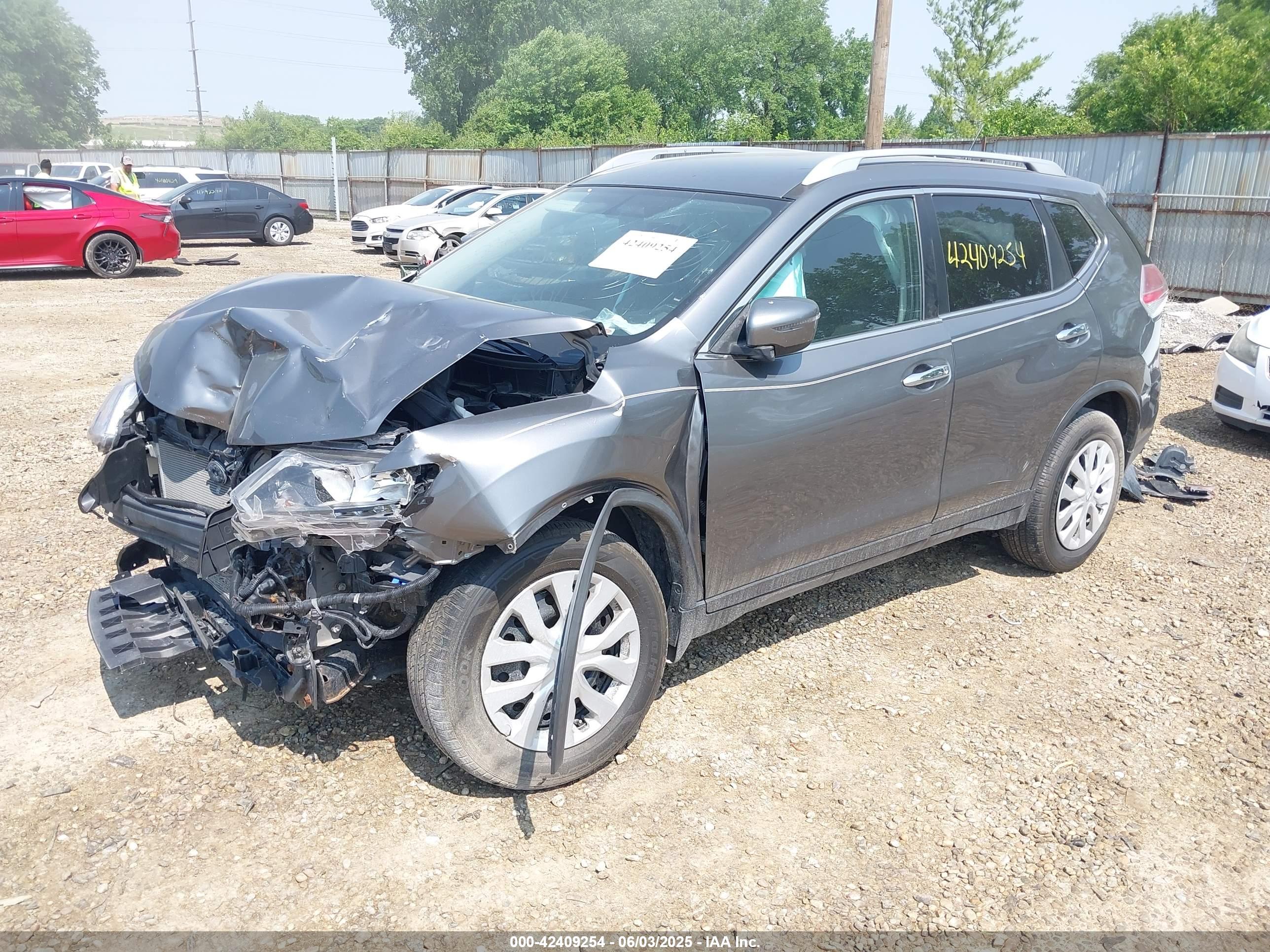 NISSAN ROGUE image 2