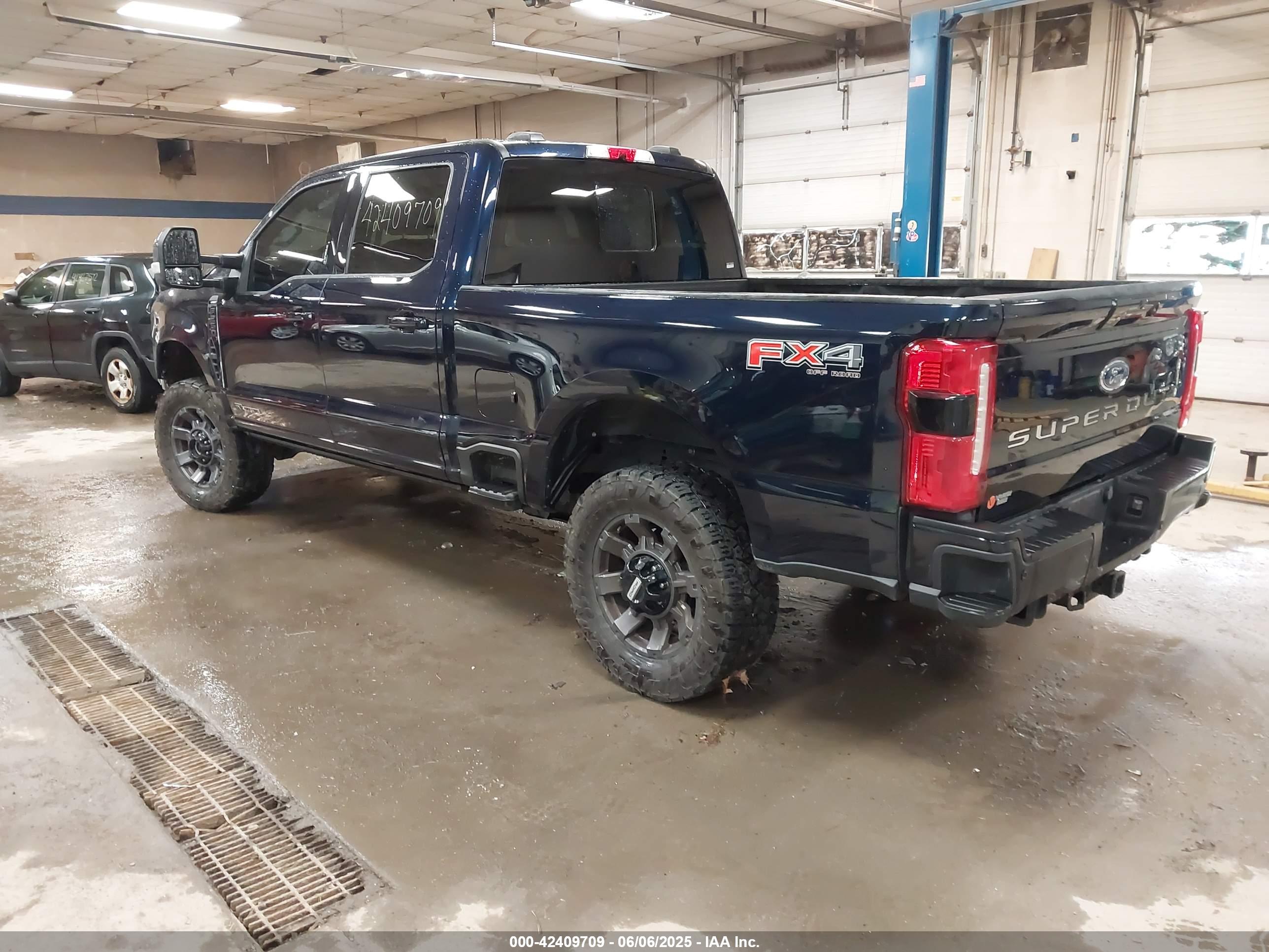 FORD F-250 image 3