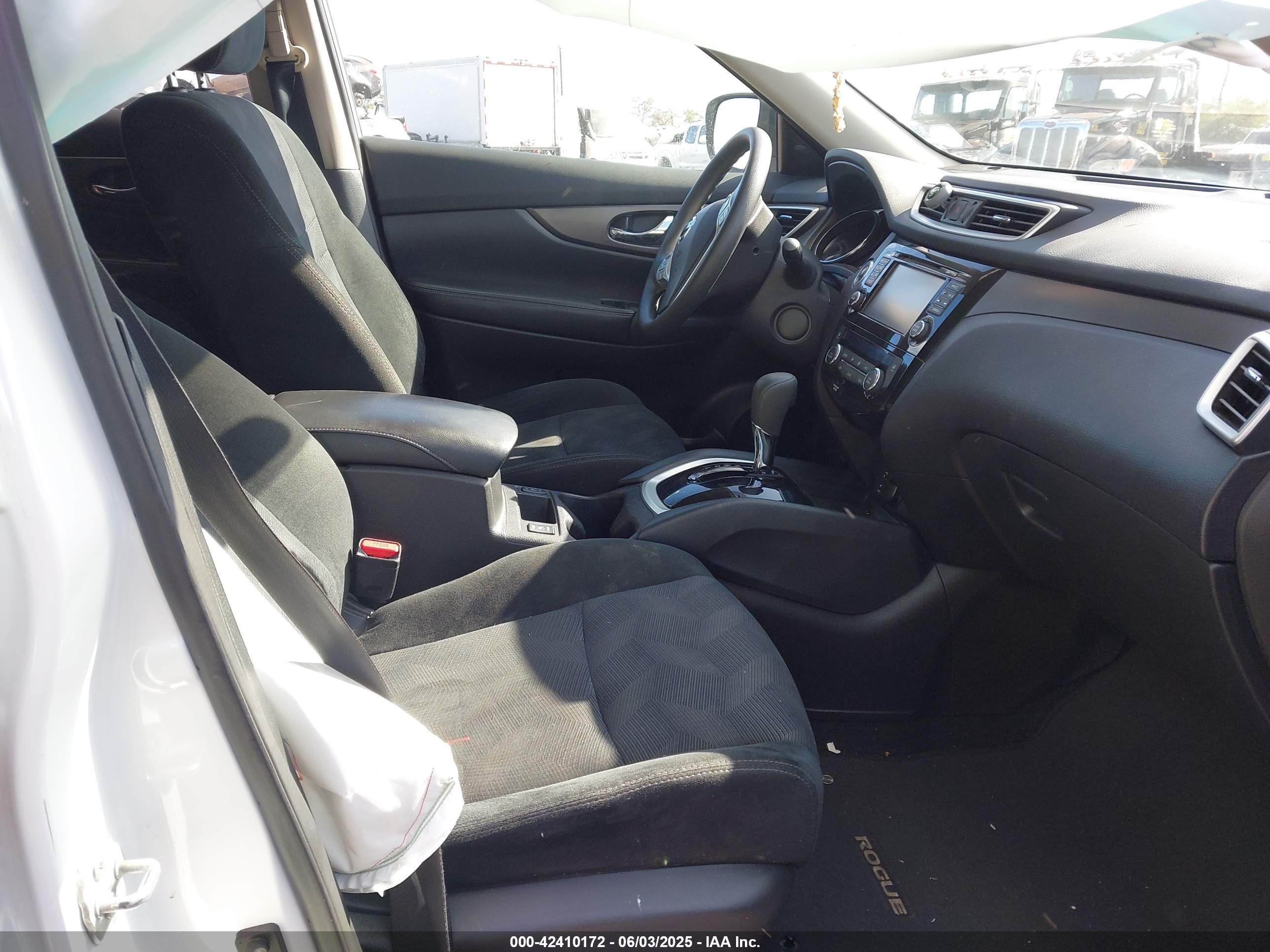 NISSAN ROGUE image 5