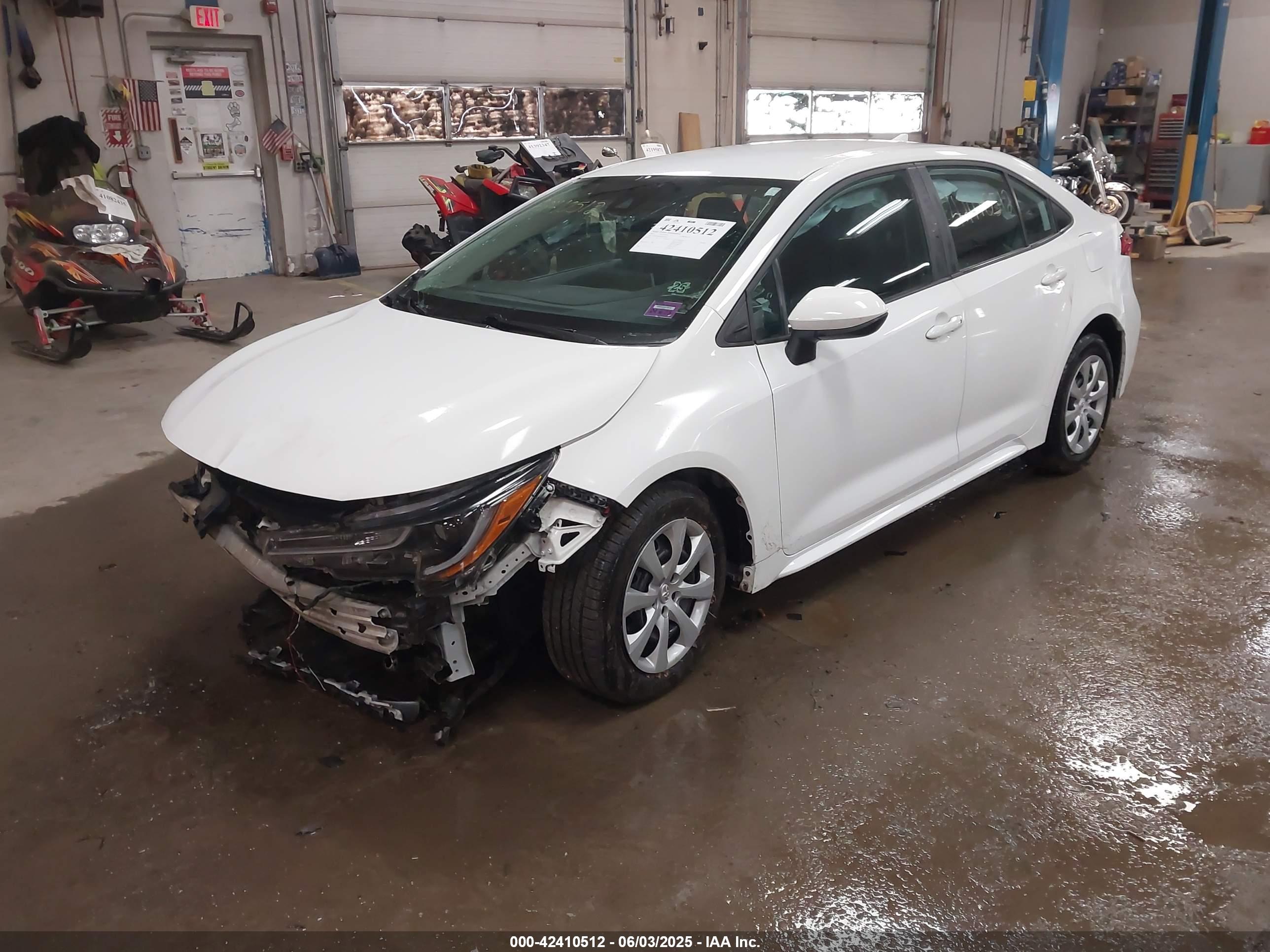 TOYOTA COROLLA image 2