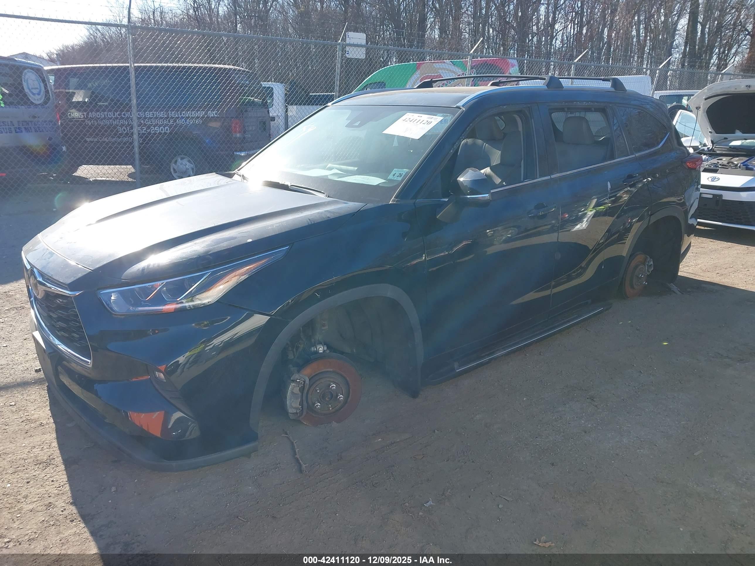TOYOTA HIGHLANDER image 2
