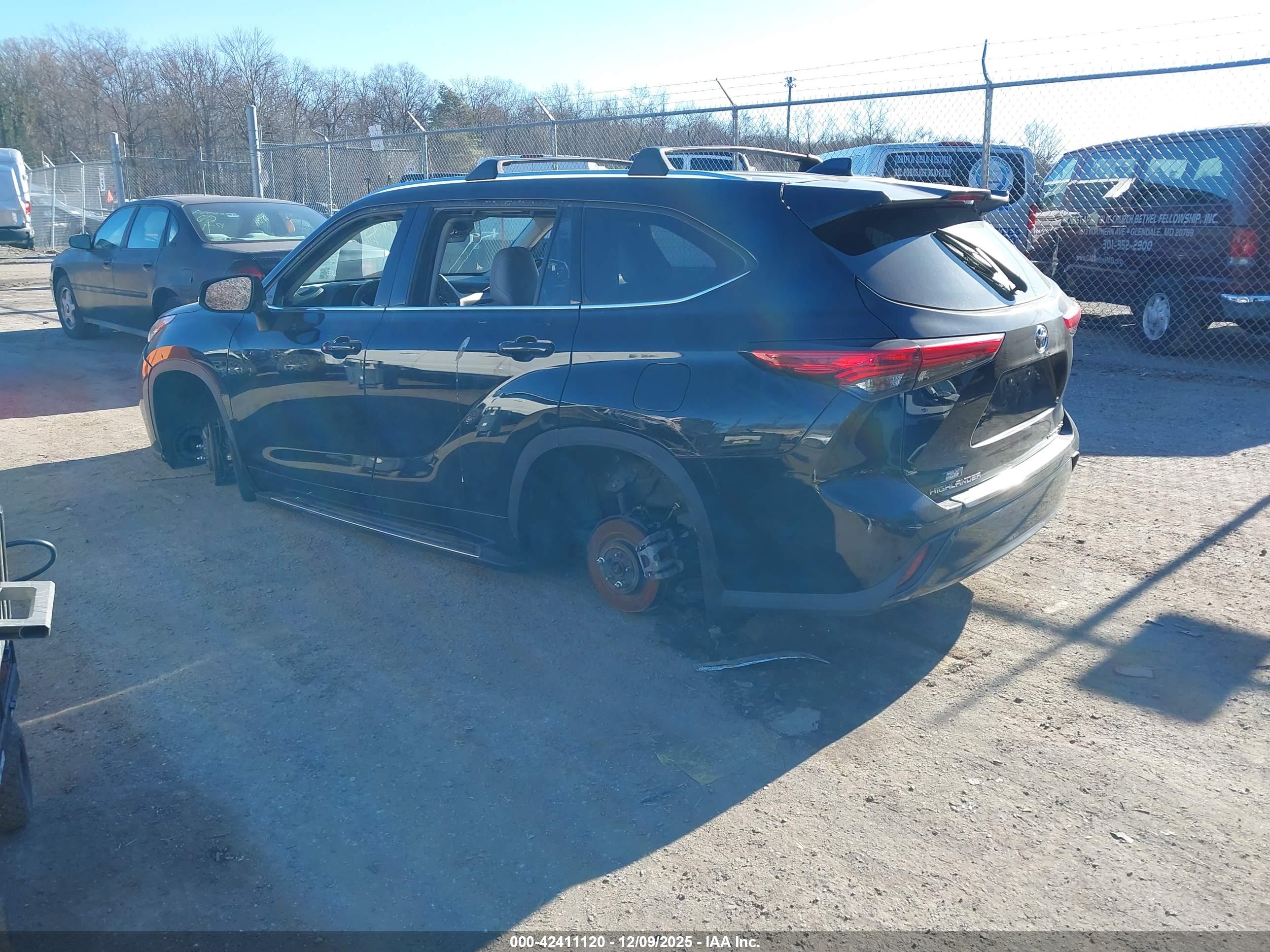 TOYOTA HIGHLANDER image 3