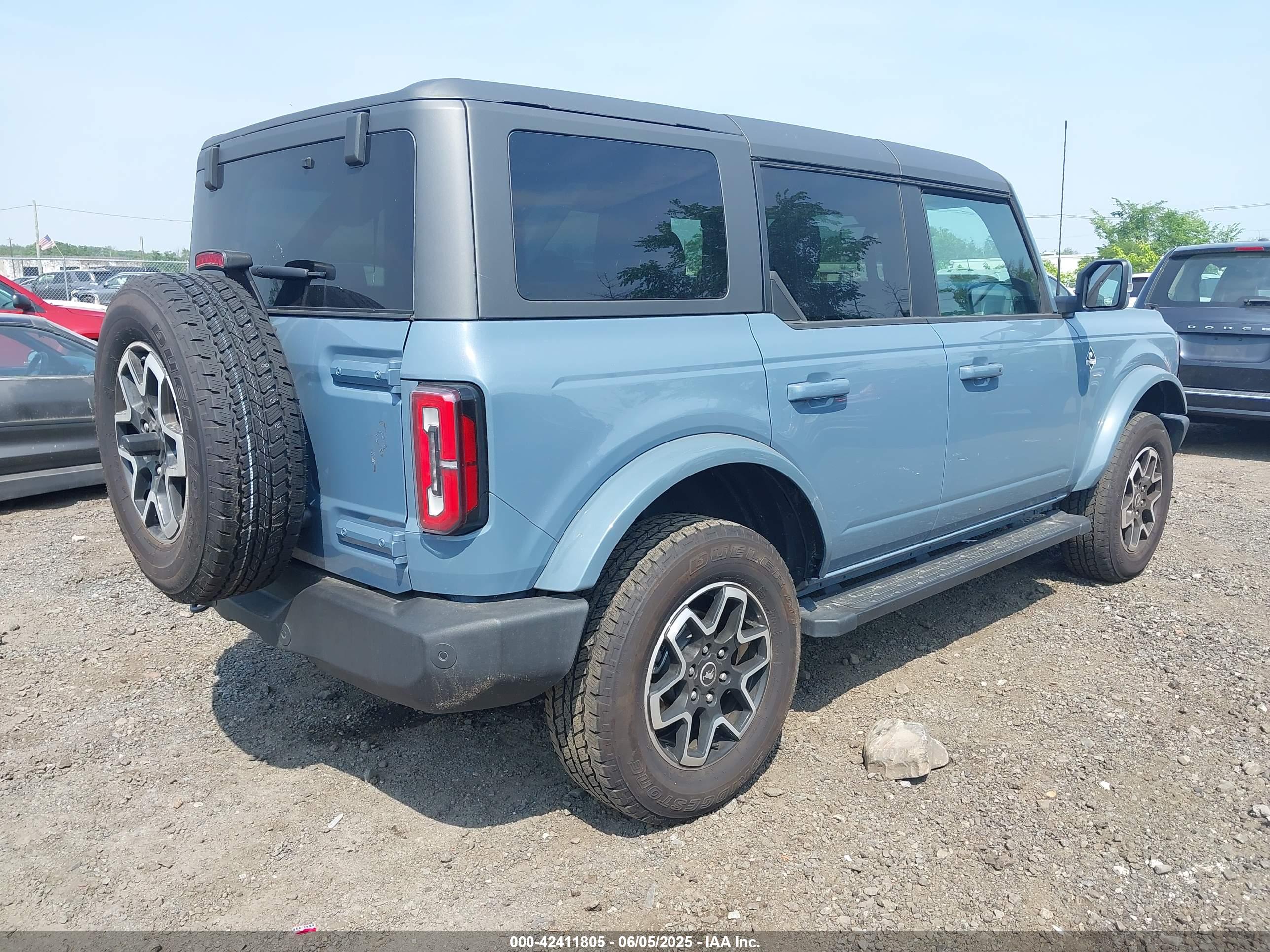 FORD BRONCO image 4