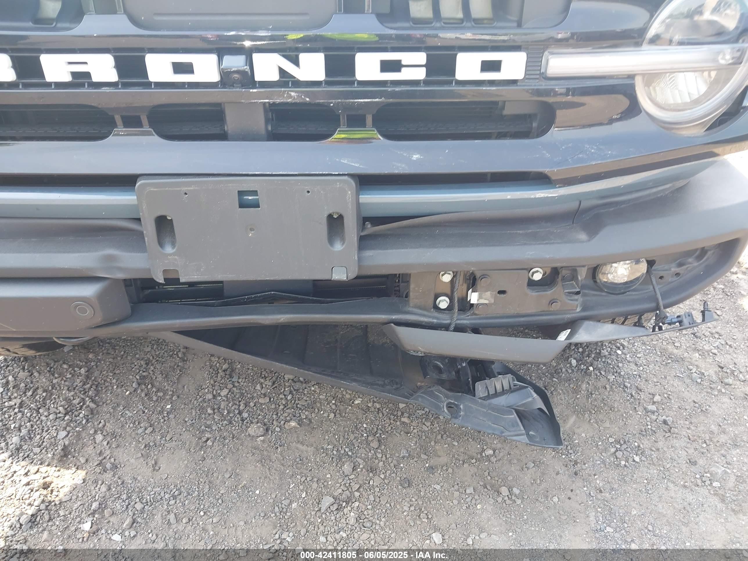FORD BRONCO image 6