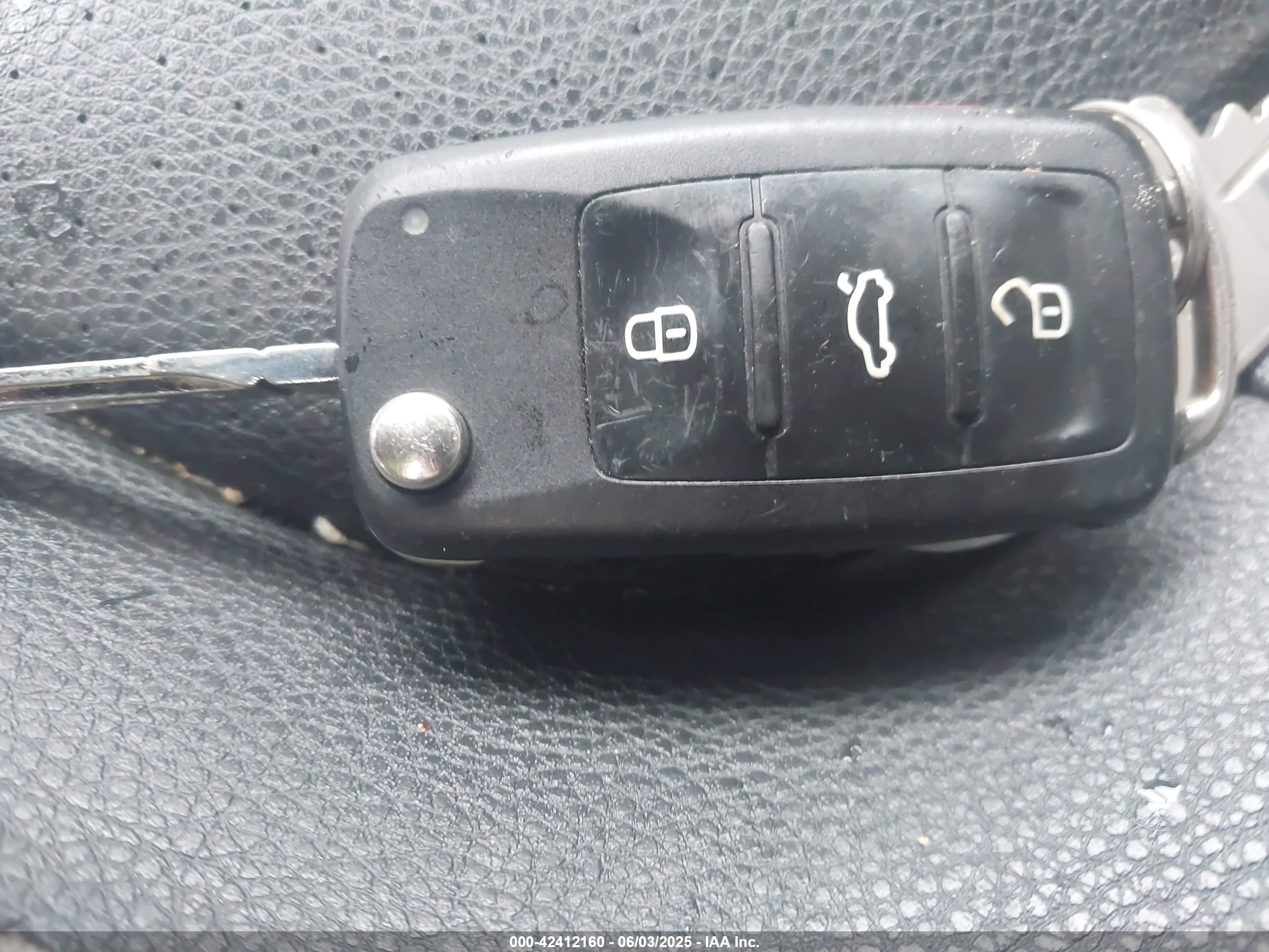 VOLKSWAGEN JETTA image 11
