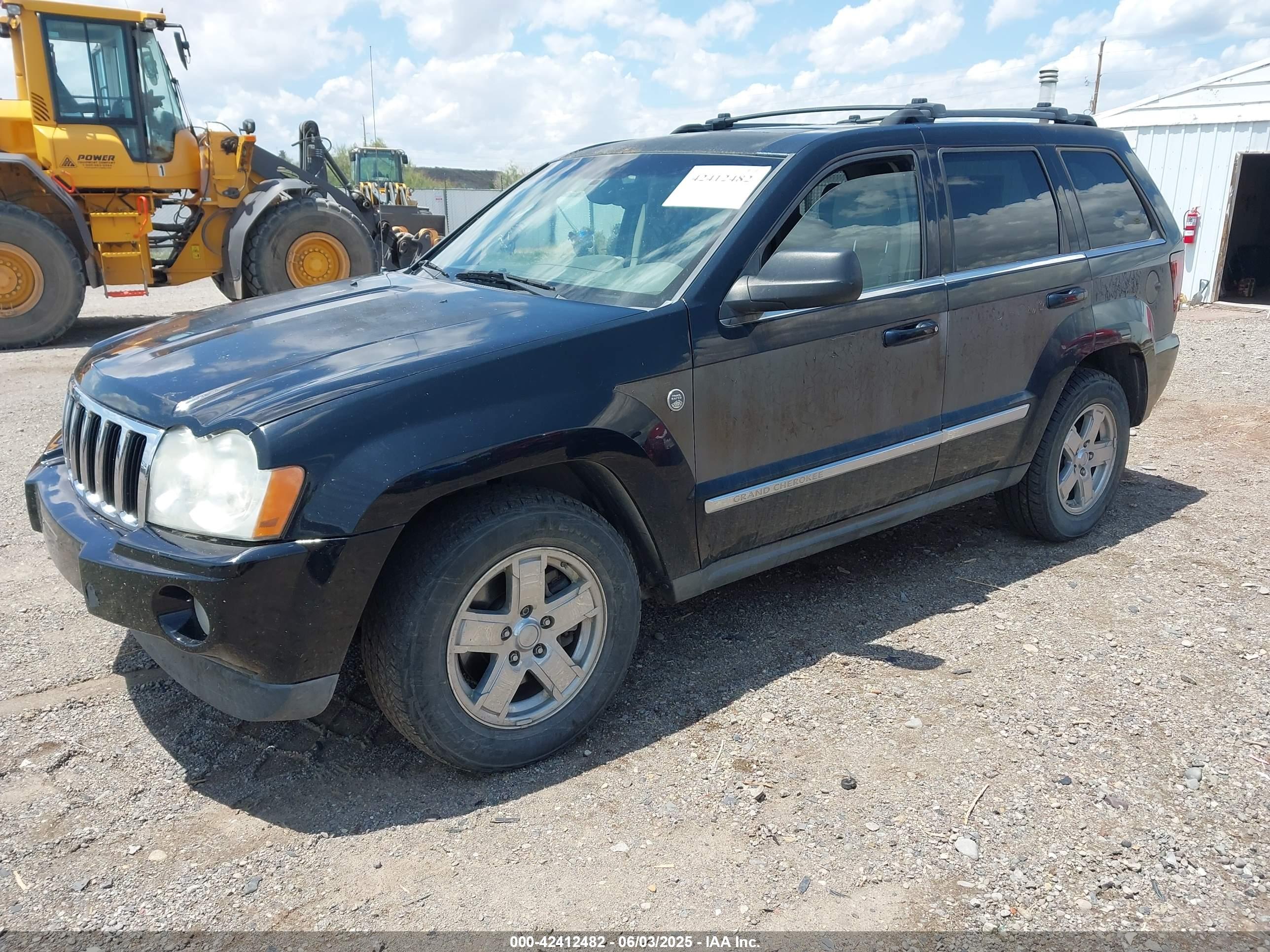 JEEP GRAND image 2
