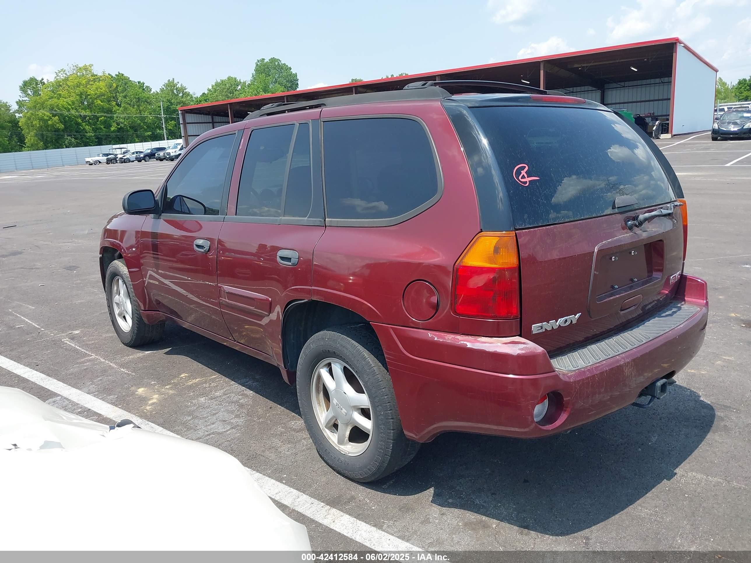 GMC ENVOY image 3