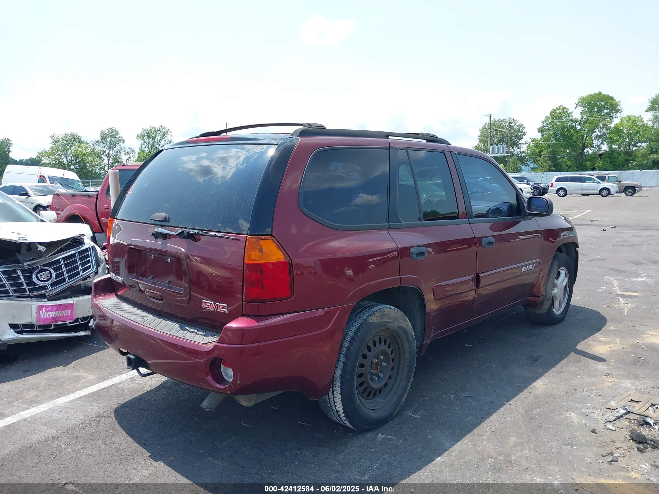 GMC ENVOY image 4
