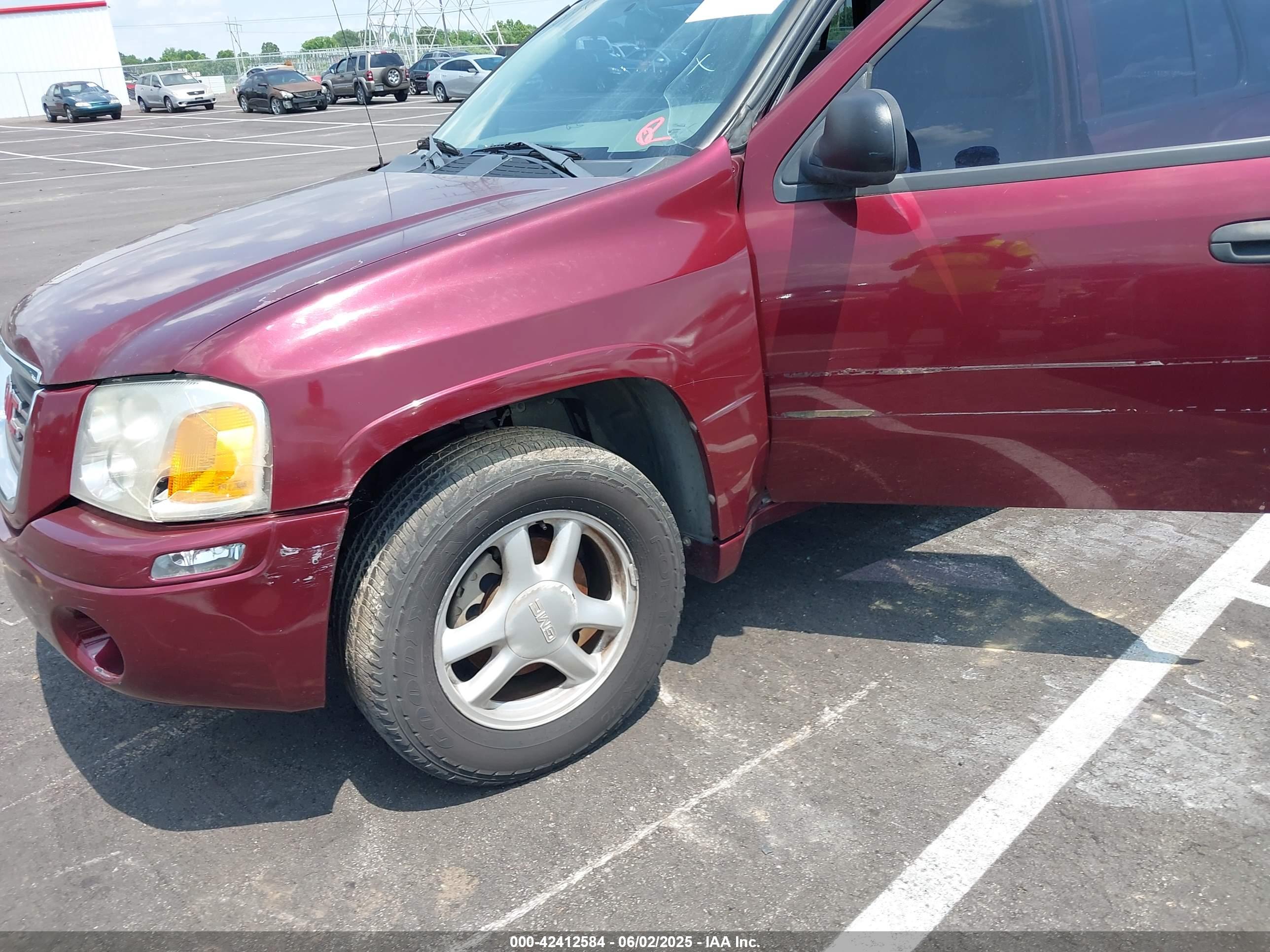 GMC ENVOY image 6
