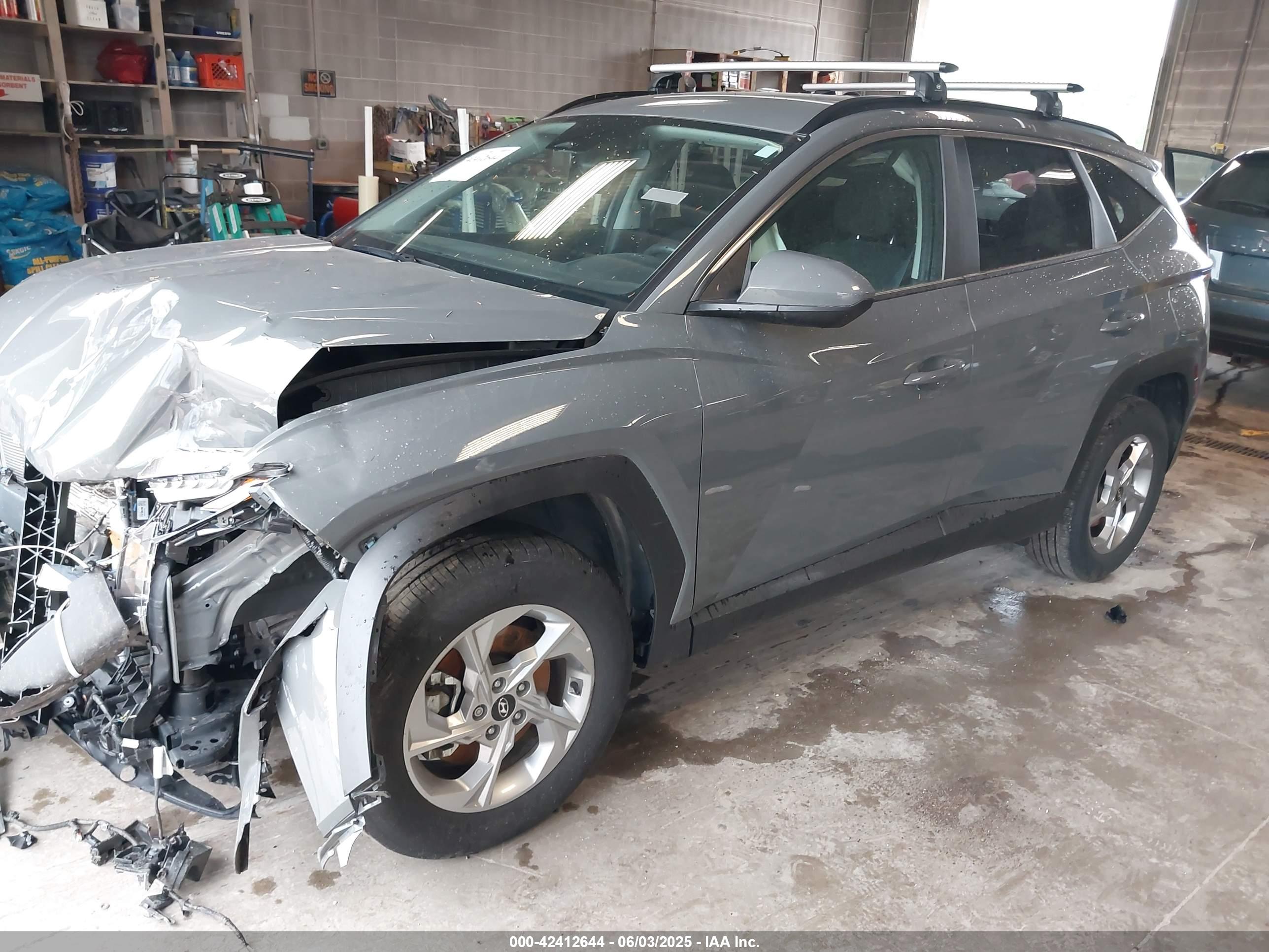 HYUNDAI TUCSON image 2