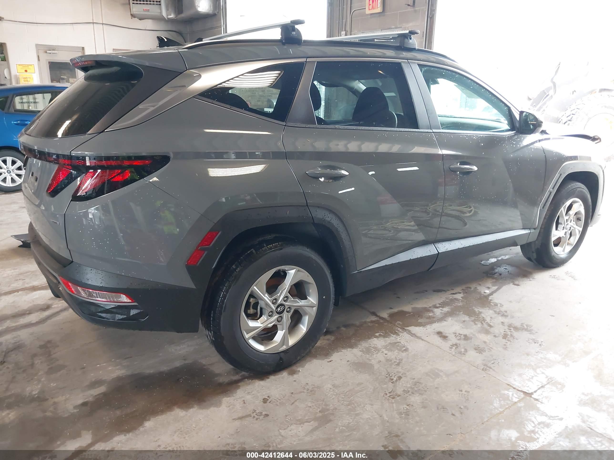 HYUNDAI TUCSON image 4