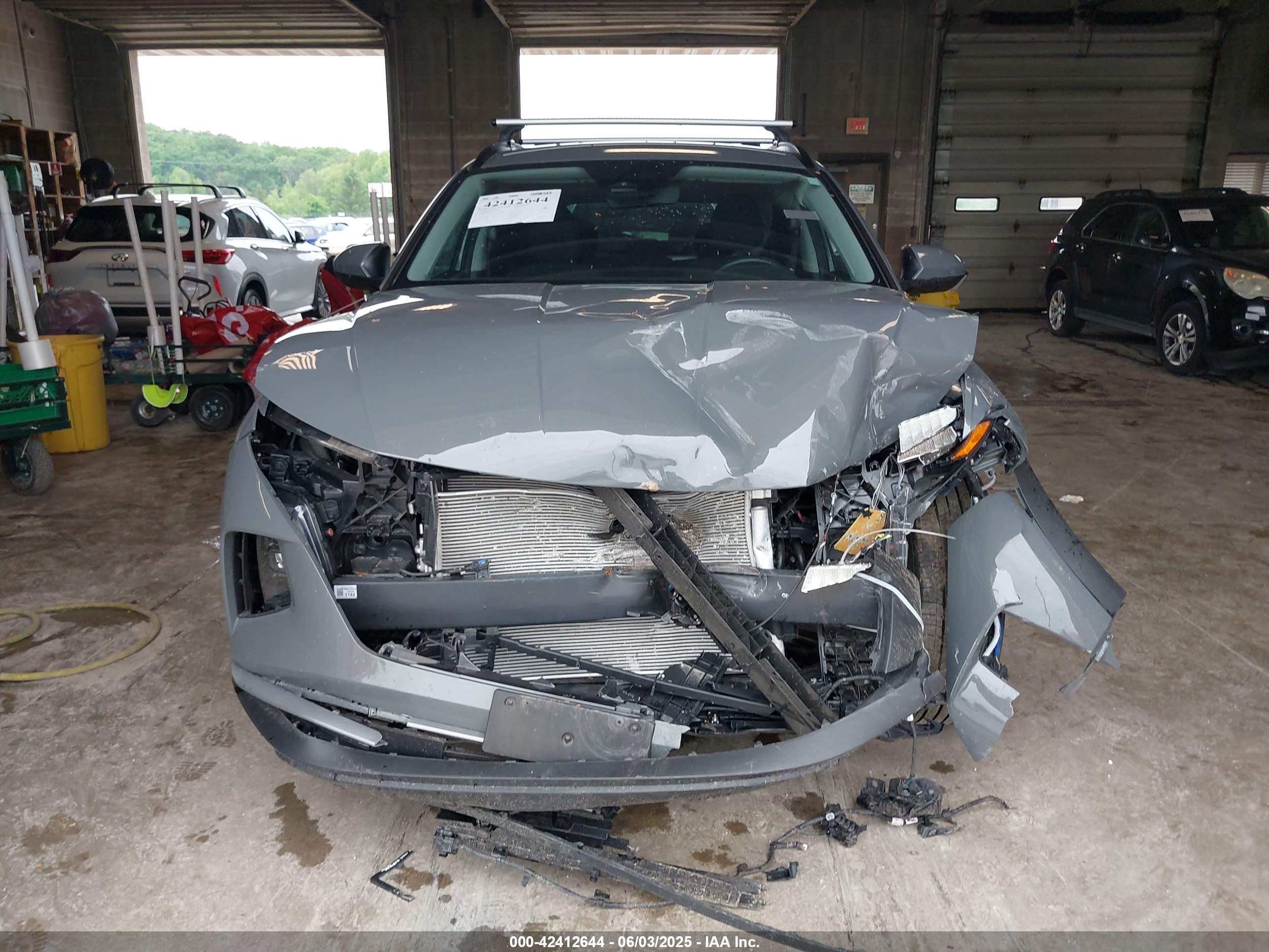 HYUNDAI TUCSON image 6