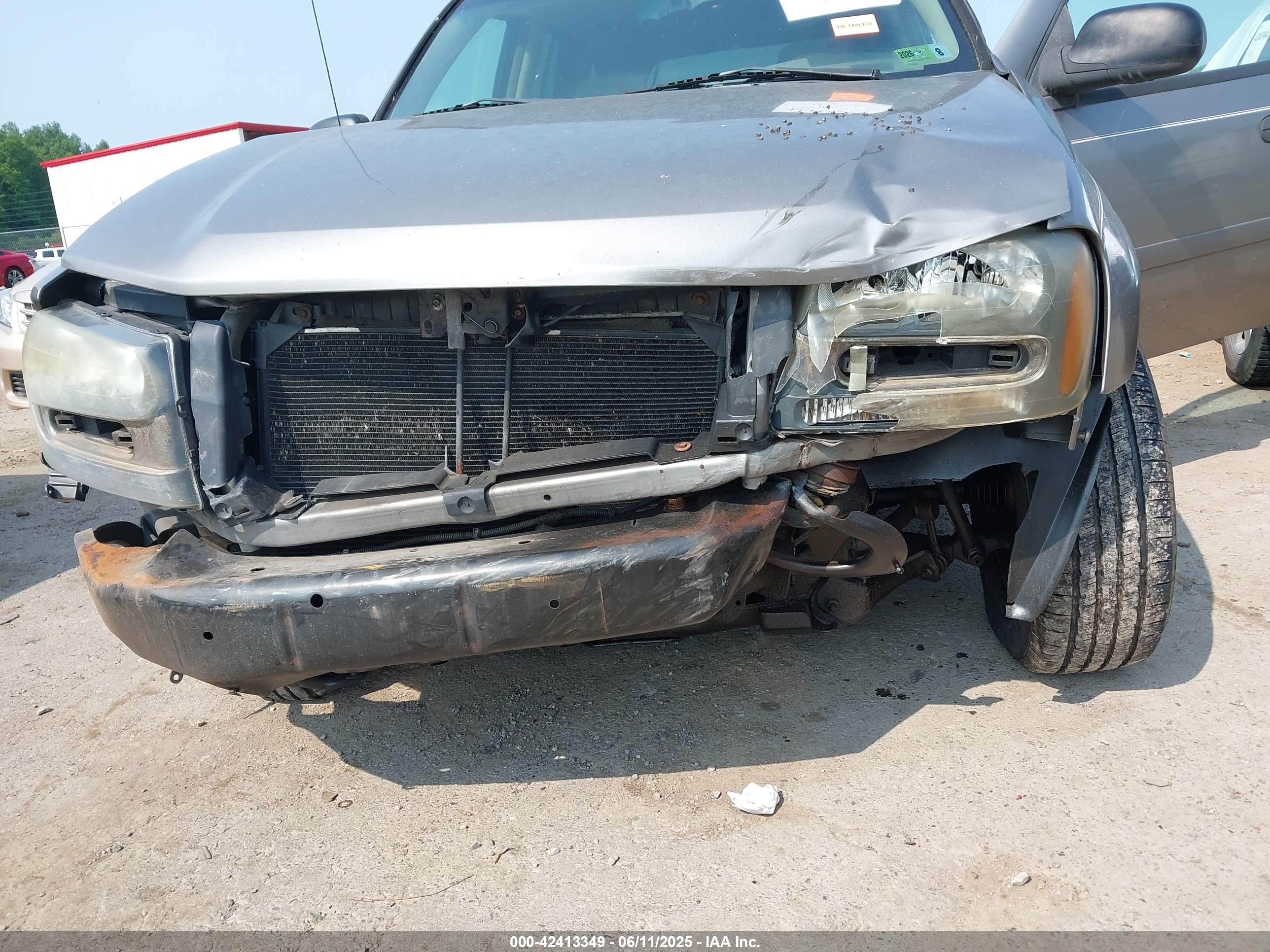 CHEVROLET TRAILBLAZER image 6