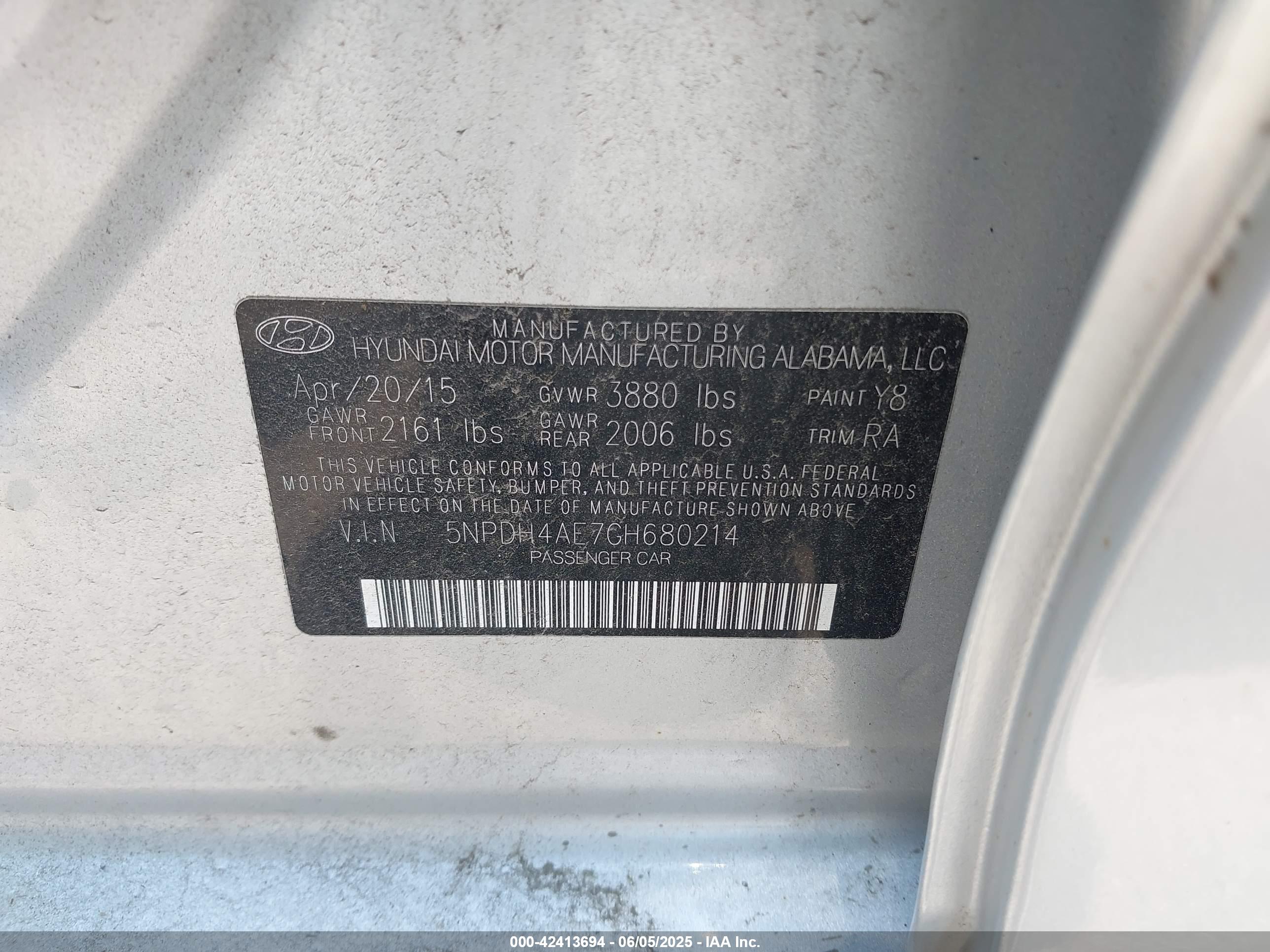 HYUNDAI ELANTRA image 9